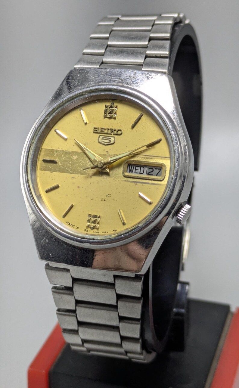 Seiko Rare Vintage Seiko 5 Automatic Day Date Movement Size ONE SIZE - 4 Thumbnail