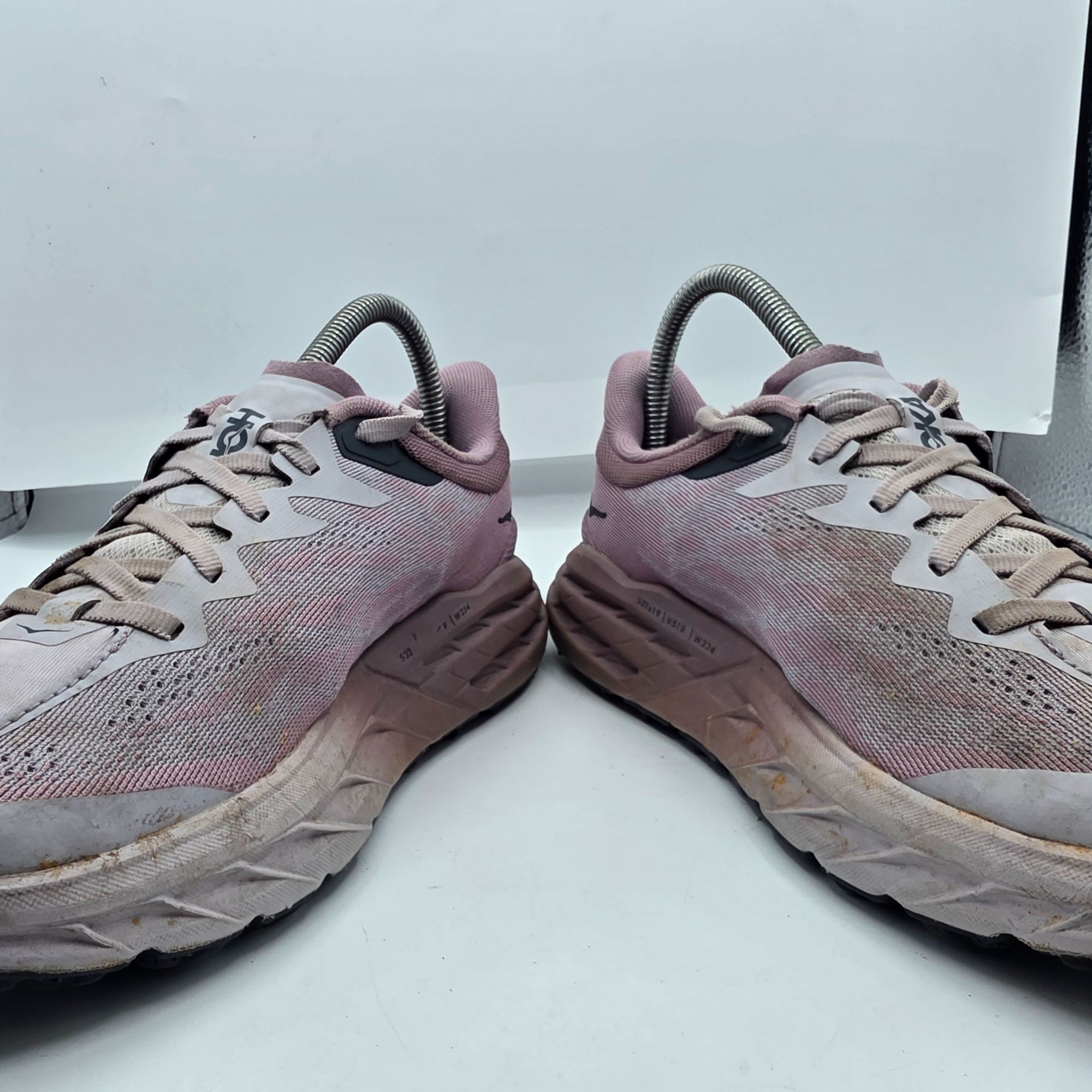 Hoka Hoka One One Speedgoat 5 Womens Size 7 Pink Trail Running Sh Size US 7 / IT 37 - 3 Thumbnail