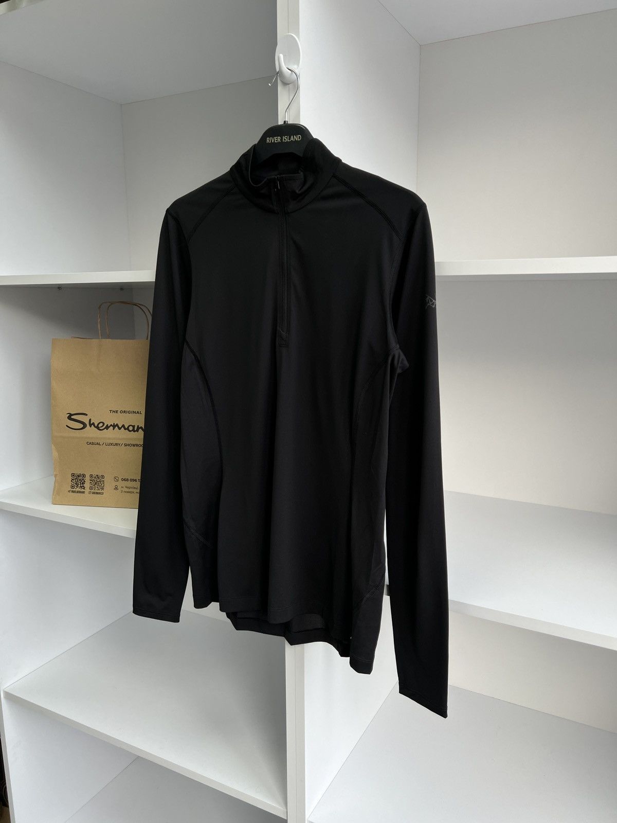 Arc'teryx × Vintage Vintage Arc’teryx Termo Black Long sleeve t-shirt Size US L / EU 52-54 / 3 - 5 Thumbnail