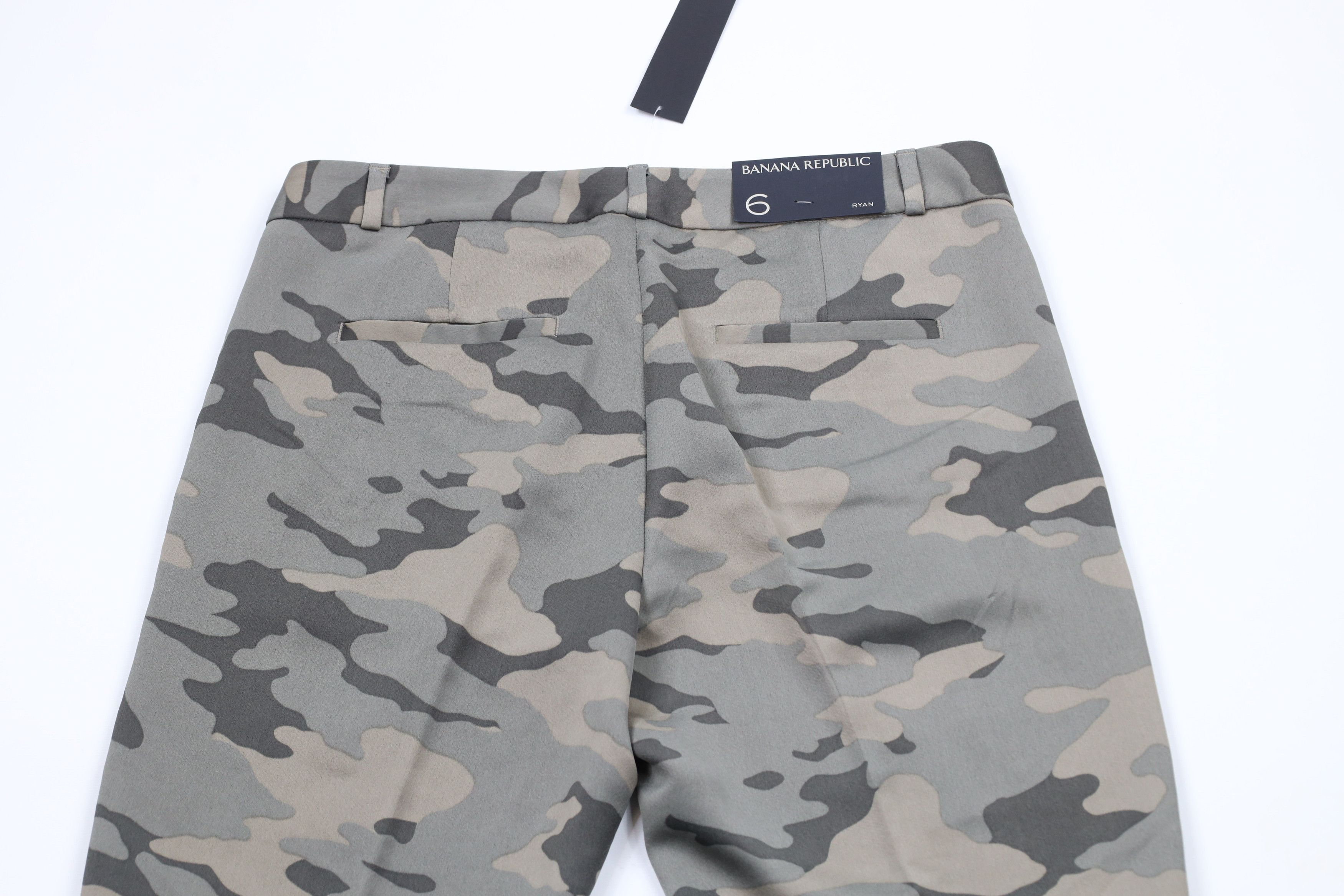 Banana Republic × Vintage New Banana Republic Mid Rise Straight Leg Camouflage Pants Size 28" / US 6 / IT 42 - 8 Thumbnail