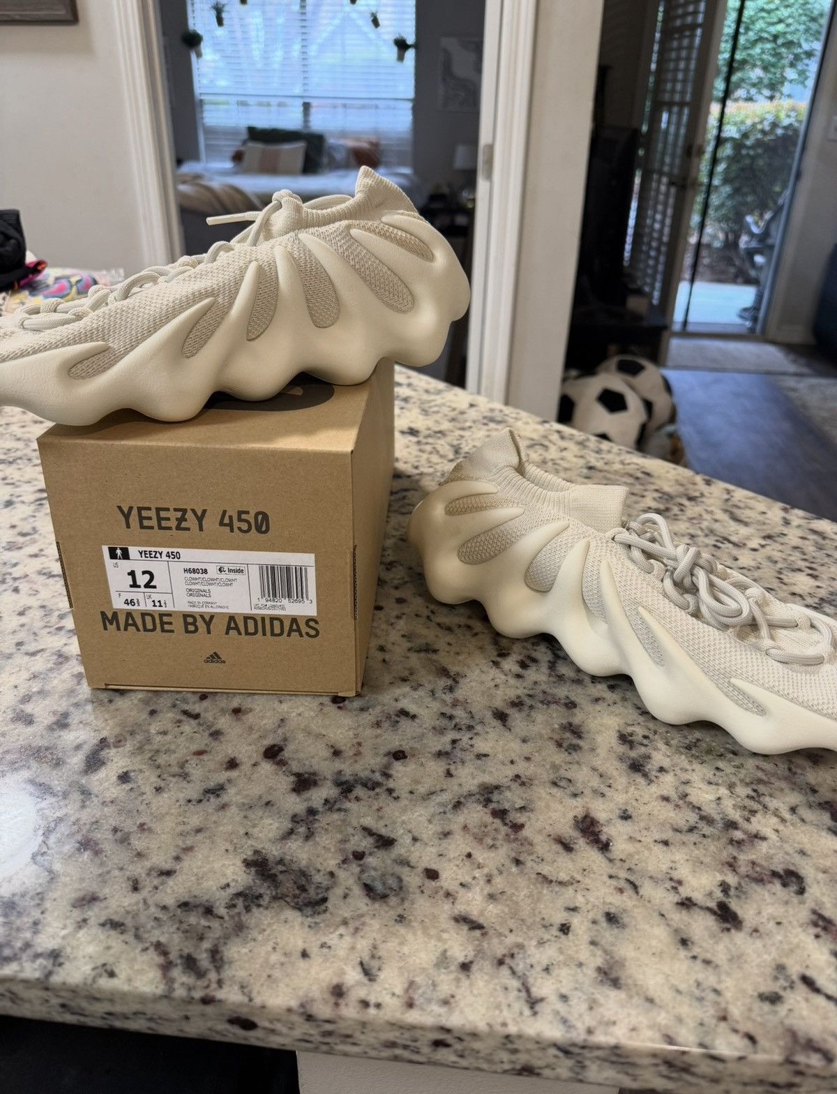 Yeezy Adidas Yeezy 450 Cloud White Size US 12 / EU 45 - 7 Thumbnail
