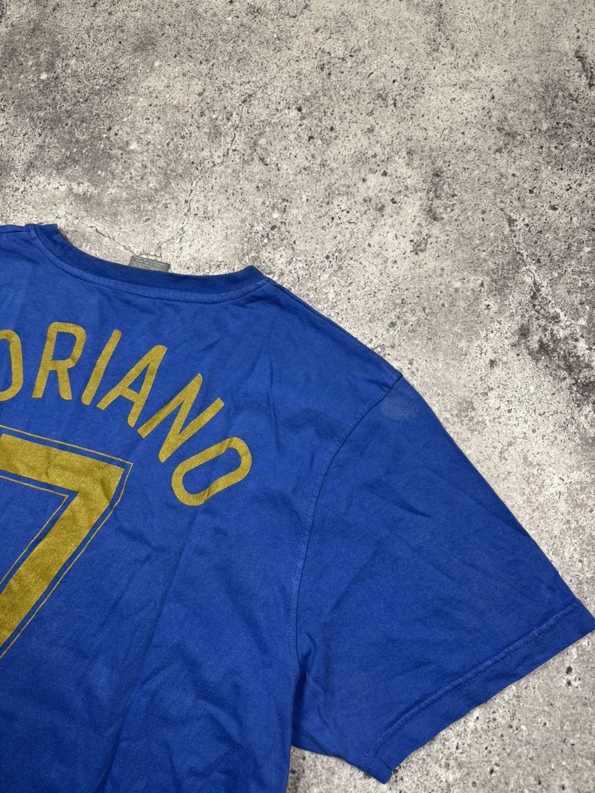 Nike Vintage Nike Brazil Y2K #7 Adriano Soccer Jersey Shirt Size US L / EU 52-54 / 3 - 10 Thumbnail
