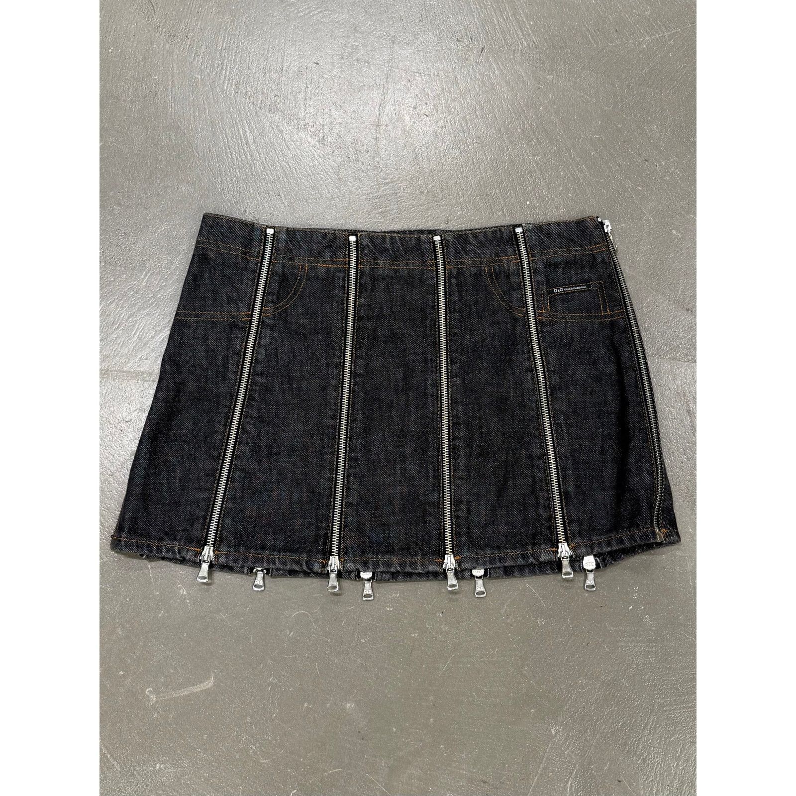 Dolce & Gabbana S/S2004 Dolce & Gabbana full zip mini skirt Size 28" / US 6 / IT 42 - 1 Thumbnail