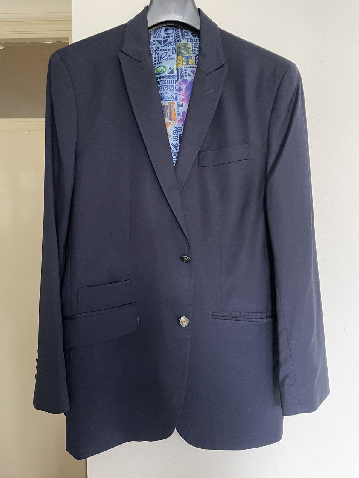 Robert Graham Robert graham blazer with pattern inside size 40 R Size 40R - 1 Thumbnail