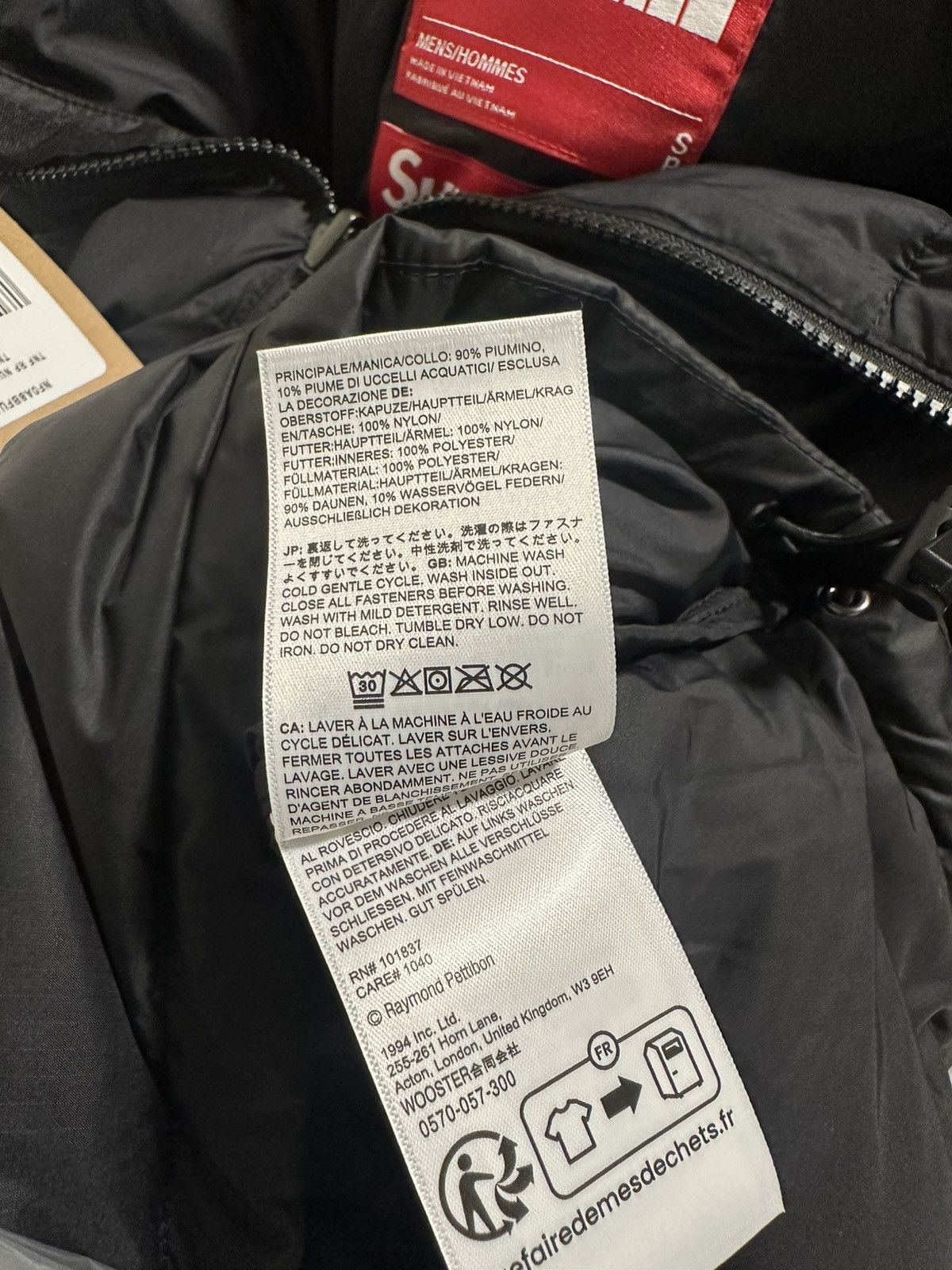 Supreme × The North Face Supreme x The North Face Nuptse jacket Size US S / EU 44-46 / 1 - 14 Thumbnail