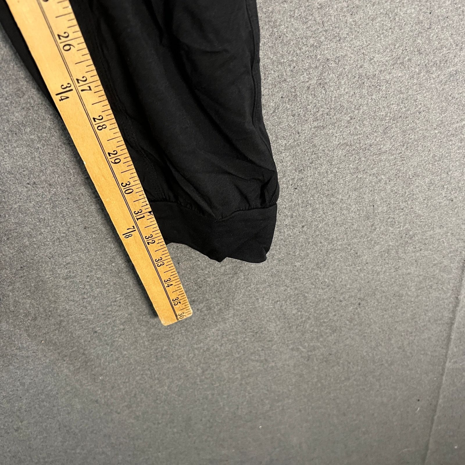 Other AnyBody Cozy Knit Cropped Cargo Jogger Jet Black, X-Small Size 26" / US 2 / IT 38 - 4 Thumbnail