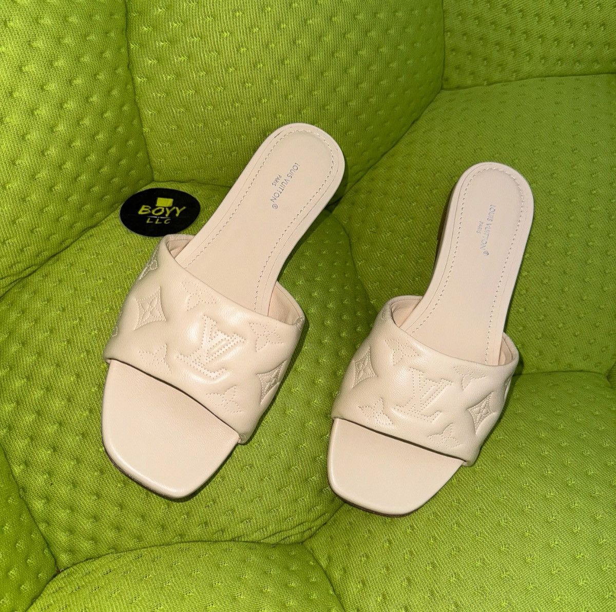 Louis Vuitton Louis Vuitton revival monogram sandals Size US 7 / IT 37 - 1 Thumbnail