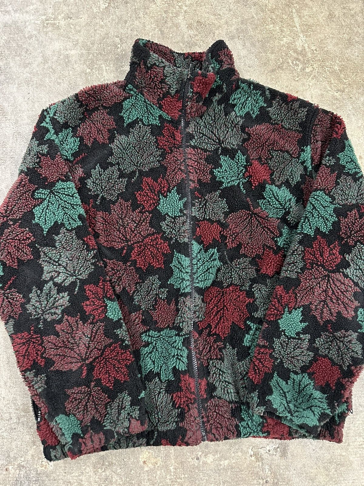 Vintage Vintage 90s Canadian Polar Bear Maple Leaf Fleece Jacket Size US L / EU 52-54 / 3 - 3 Thumbnail