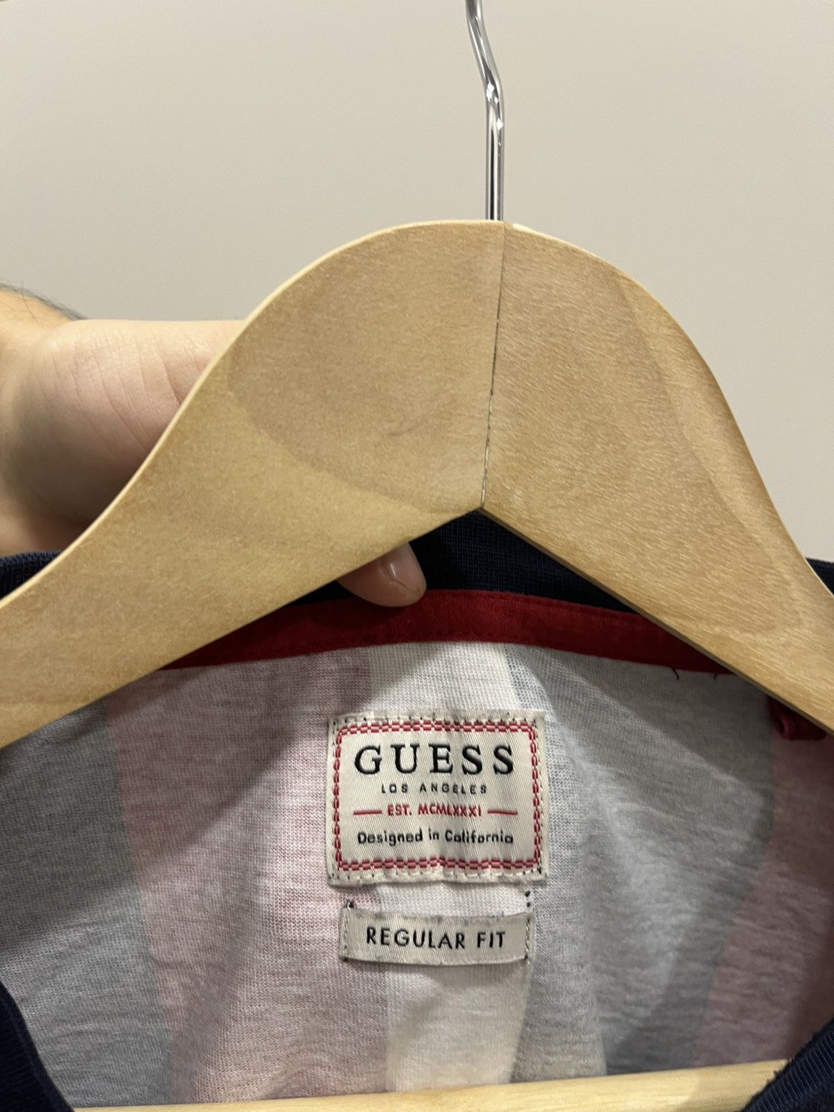 Guess Guess Tshirt embodied size M Size US M / EU 48-50 / 2 - 4 Thumbnail