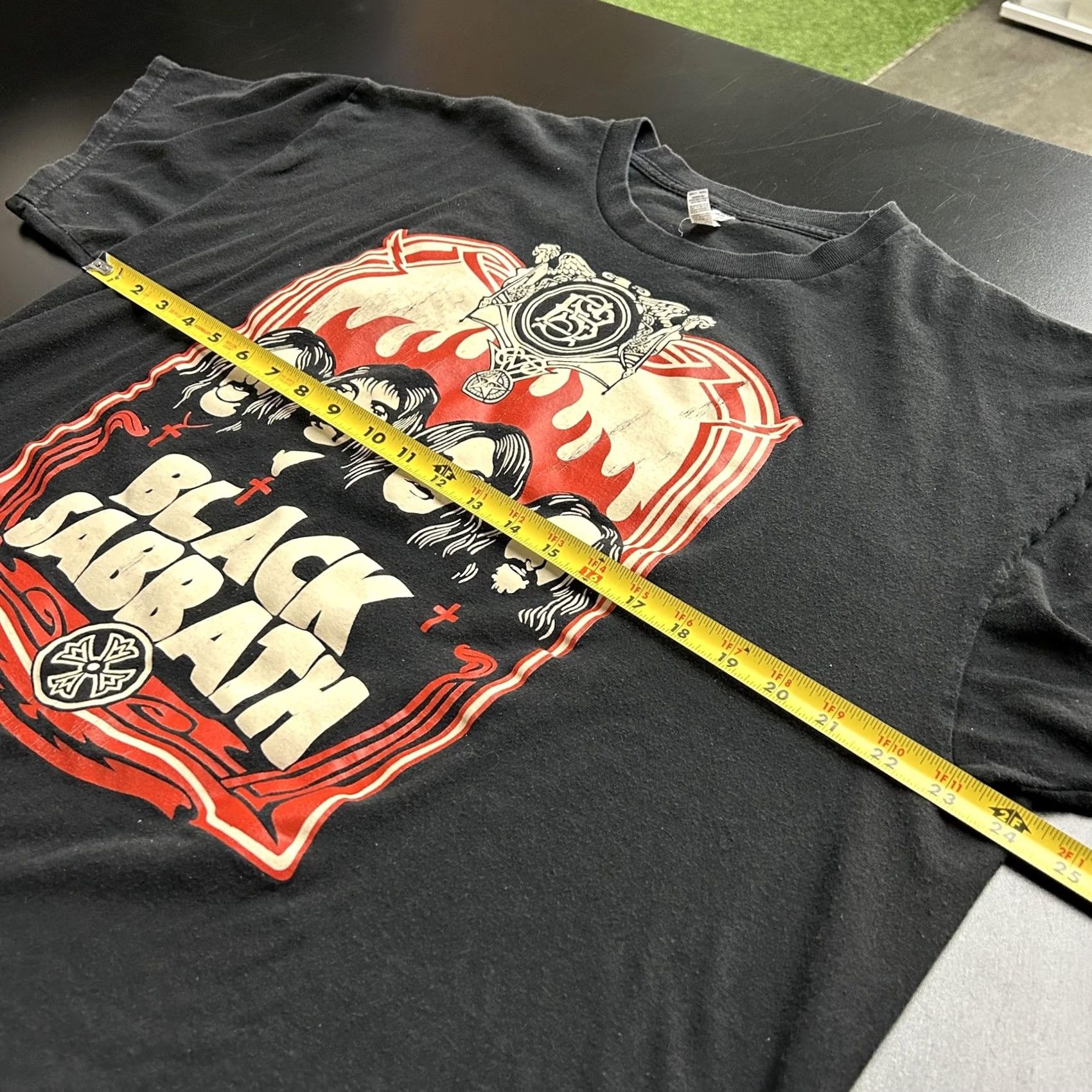 Vintage Black Sabbath Shirt Mens 2XL Black Graphic Band Metal Tee Alstyle Heavyweight Size US XXL / EU 58 / 5 - 4 Thumbnail