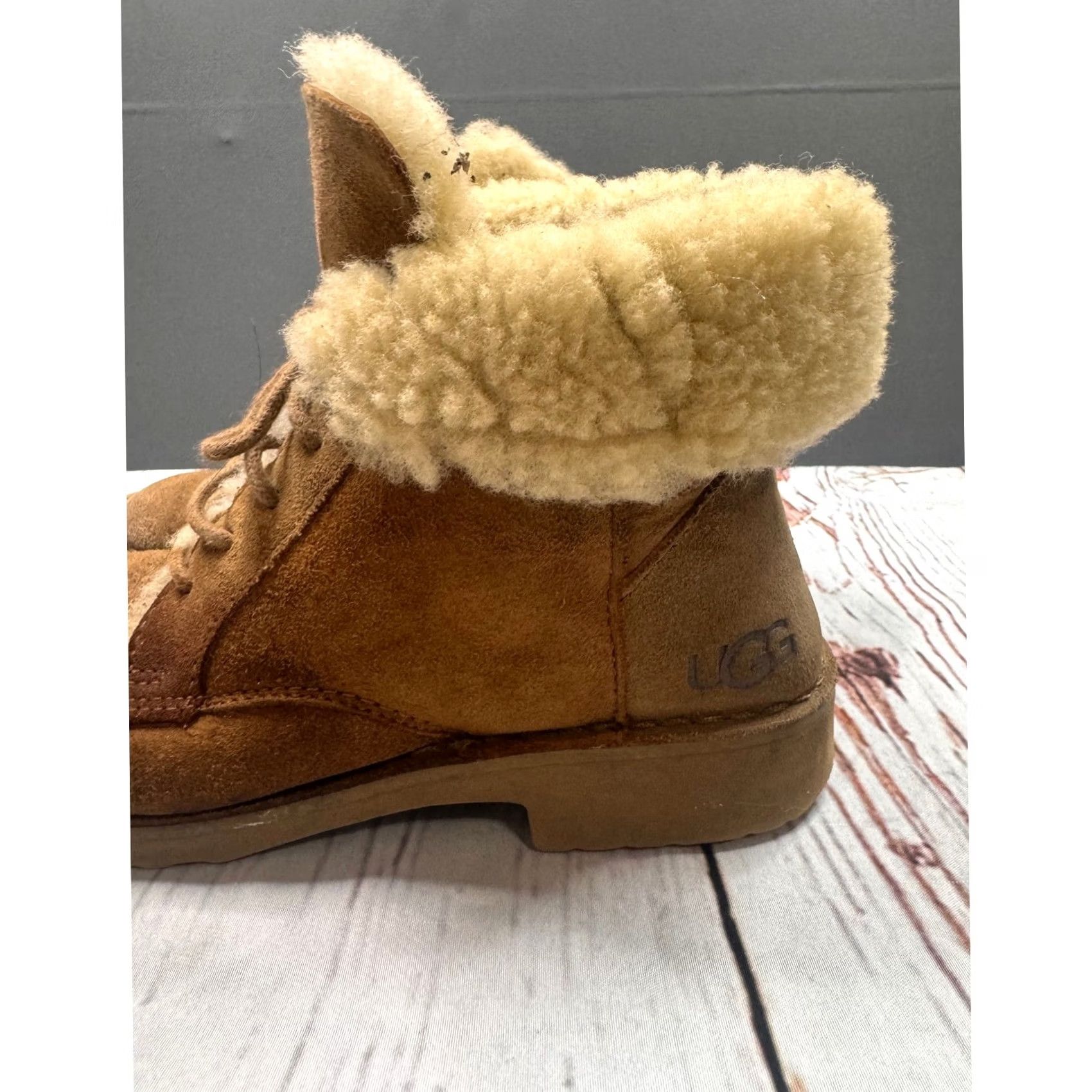 Ugg UGG Lace Up Boots Womens Chestnut Suede Shearling Trim Ankle Boots Size 5 Size US 5 / IT 35 - 2 Thumbnail