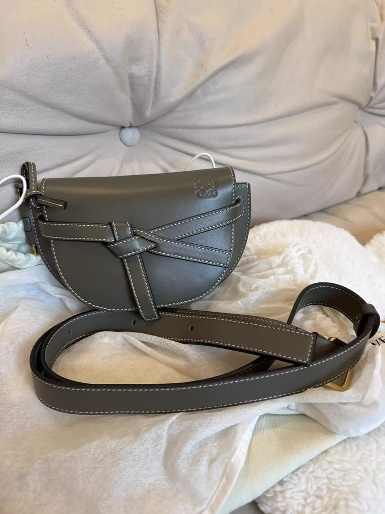 Loewe loewe Mini soft cowhide bow tote 2503-Nextarrow Size ONE SIZE - 1 Thumbnail
