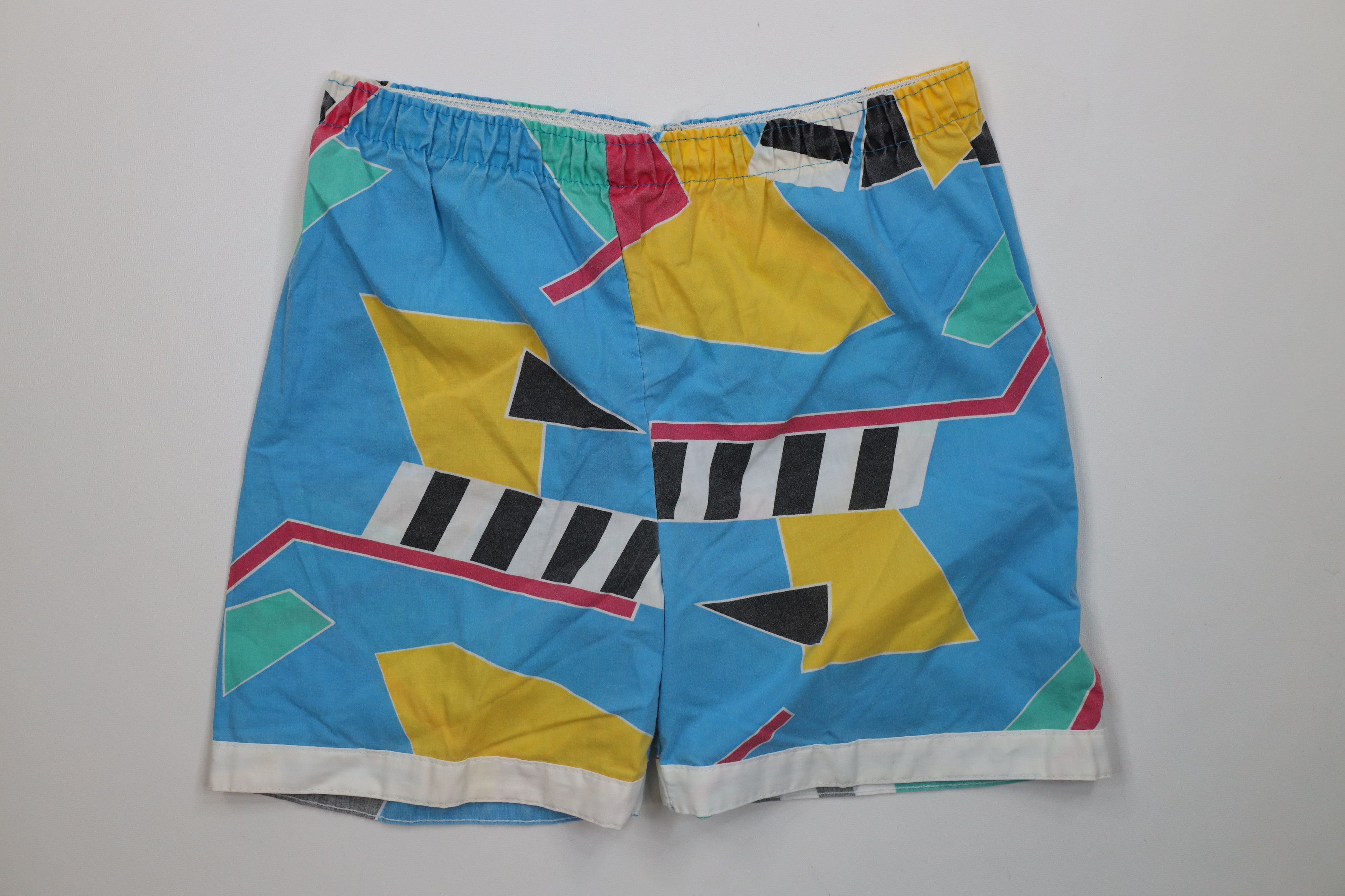 Vintage Vintage 80s 90s Streetwear Abstract Surf Surfing Shorts USA Size US 32 / EU 48 - 1 Thumbnail