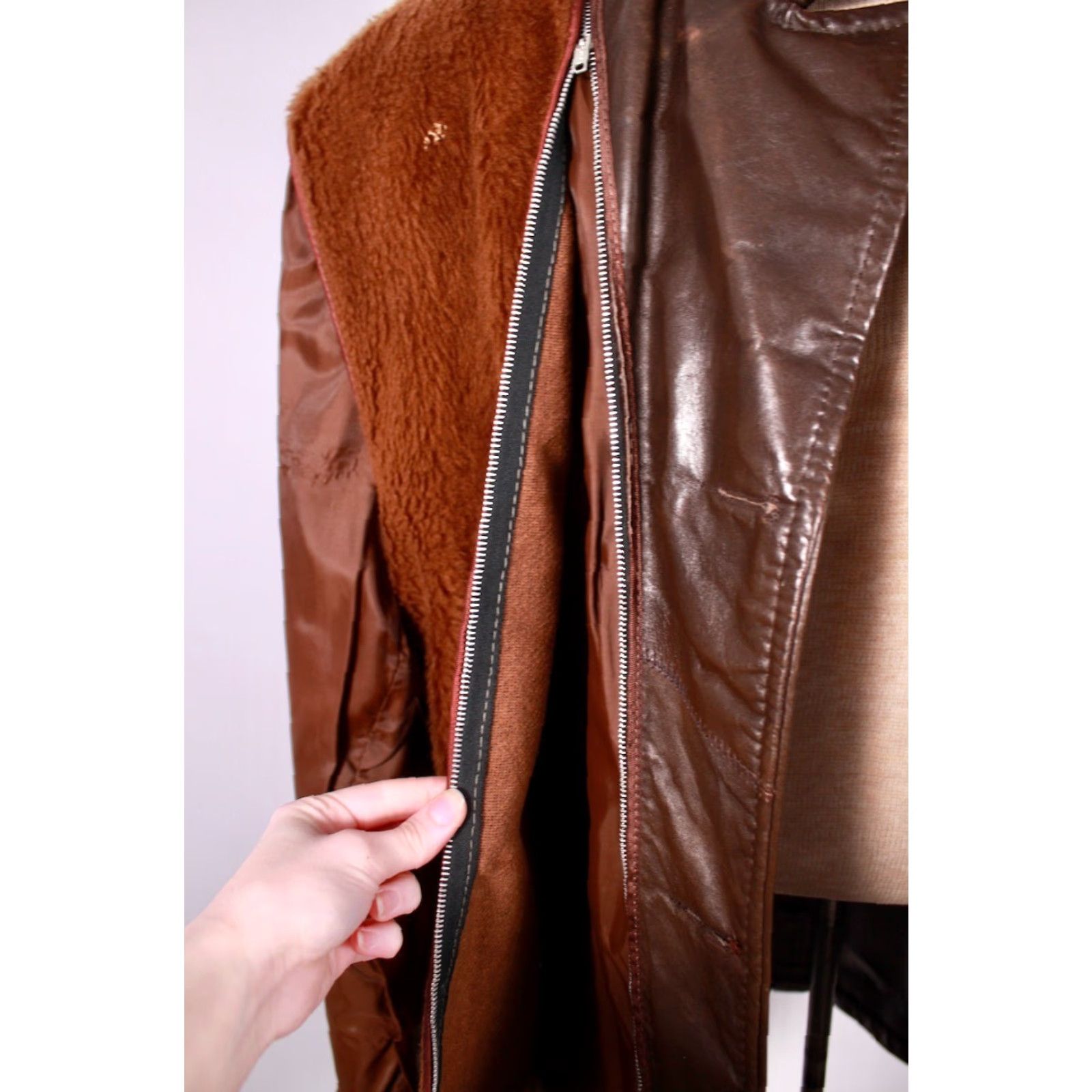 Vintage VTG 1970s Leather Jacket Mens Brown Size 46L Long Trench Car Coat with Liner 37.5" Long Vintage Jacket Size US S / EU 44-46 / 1 - 7 Thumbnail