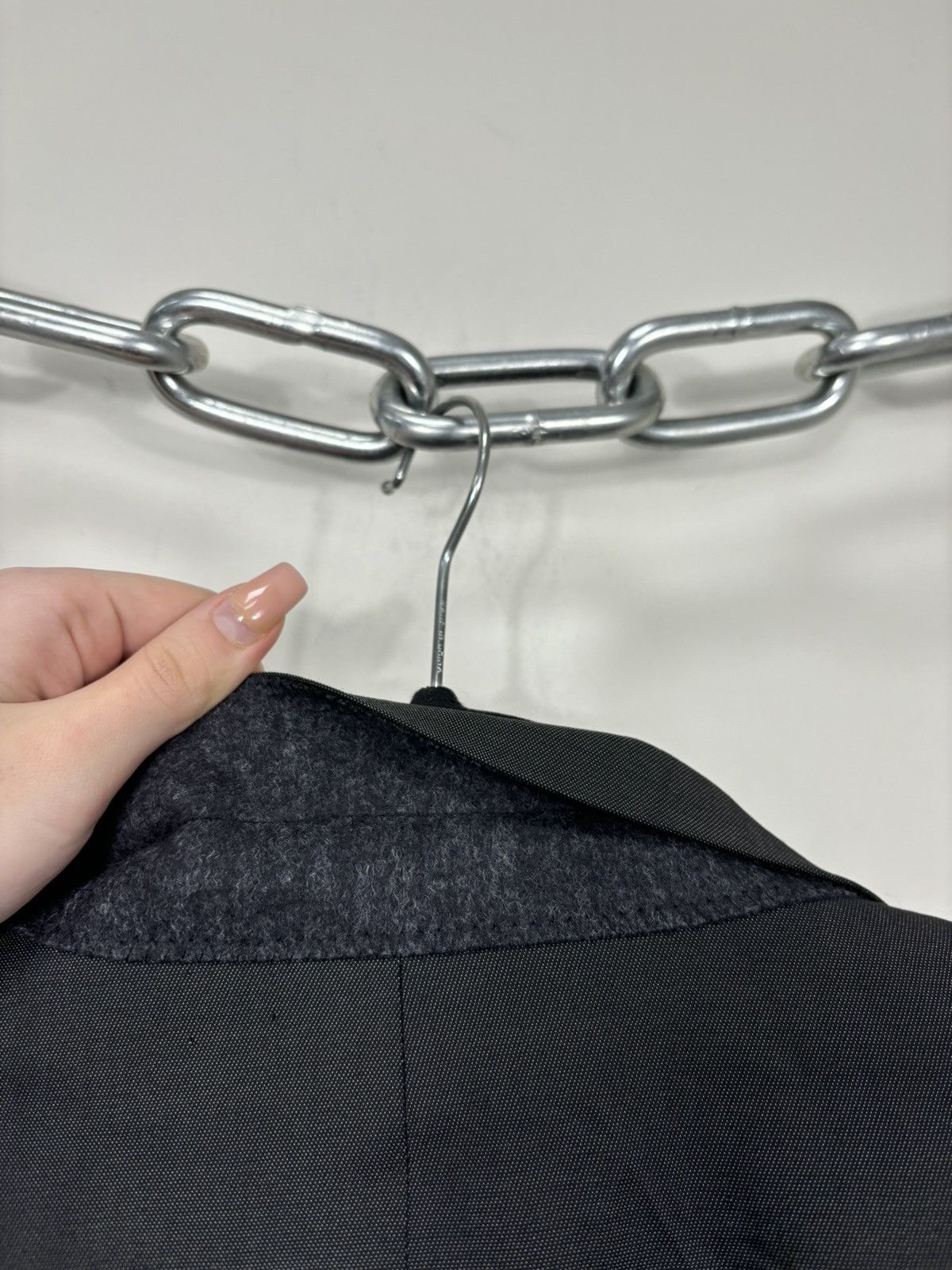 Hugo Boss Hugo Boss Men’s 2-Piece Formal Classic Luxury Wool Suit Size 42R - 13 Thumbnail