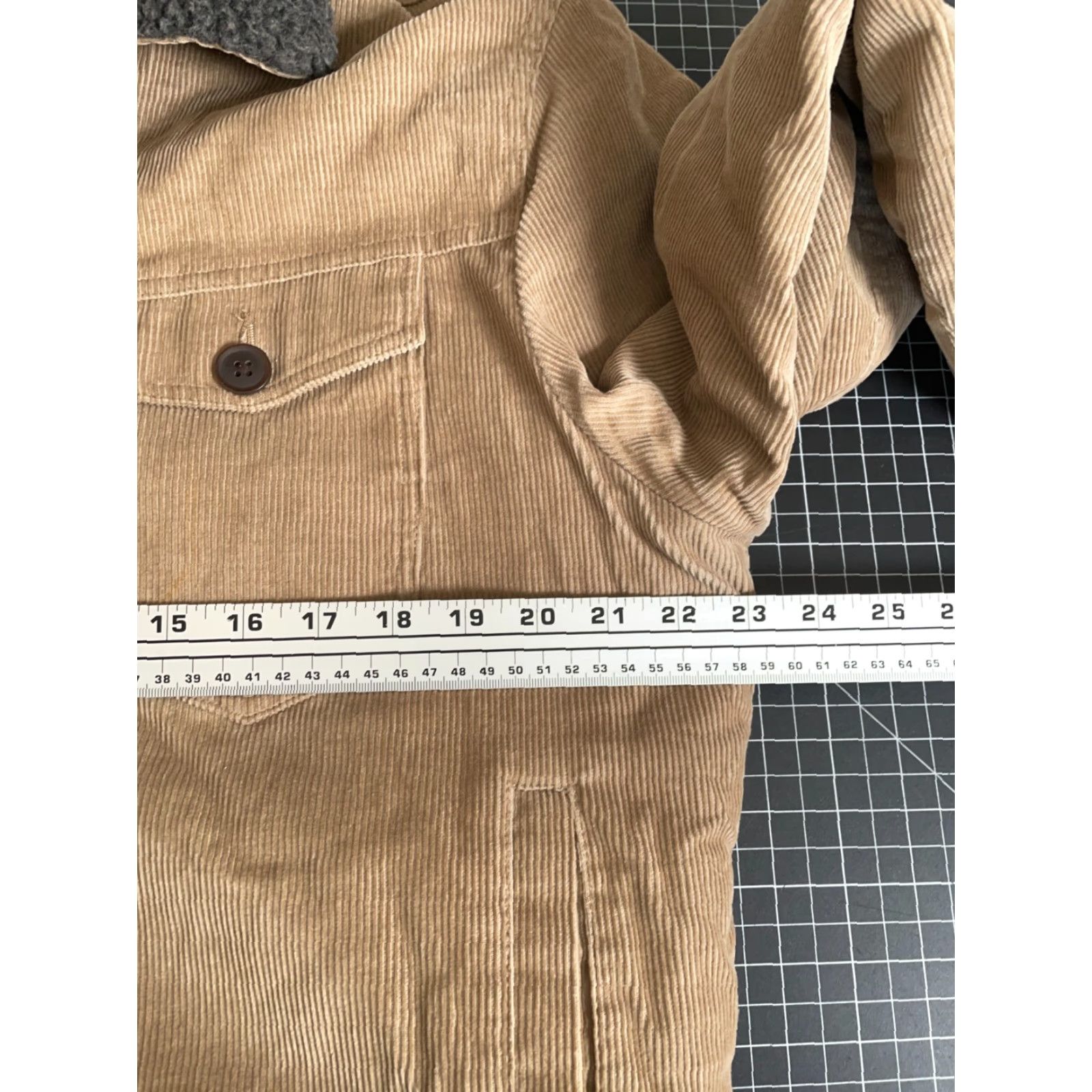 Express Express Jacket Adult Large Brown Sherpa Lined Corduroy Trucker Button Front Size US L / EU 52-54 / 3 - 6 Thumbnail