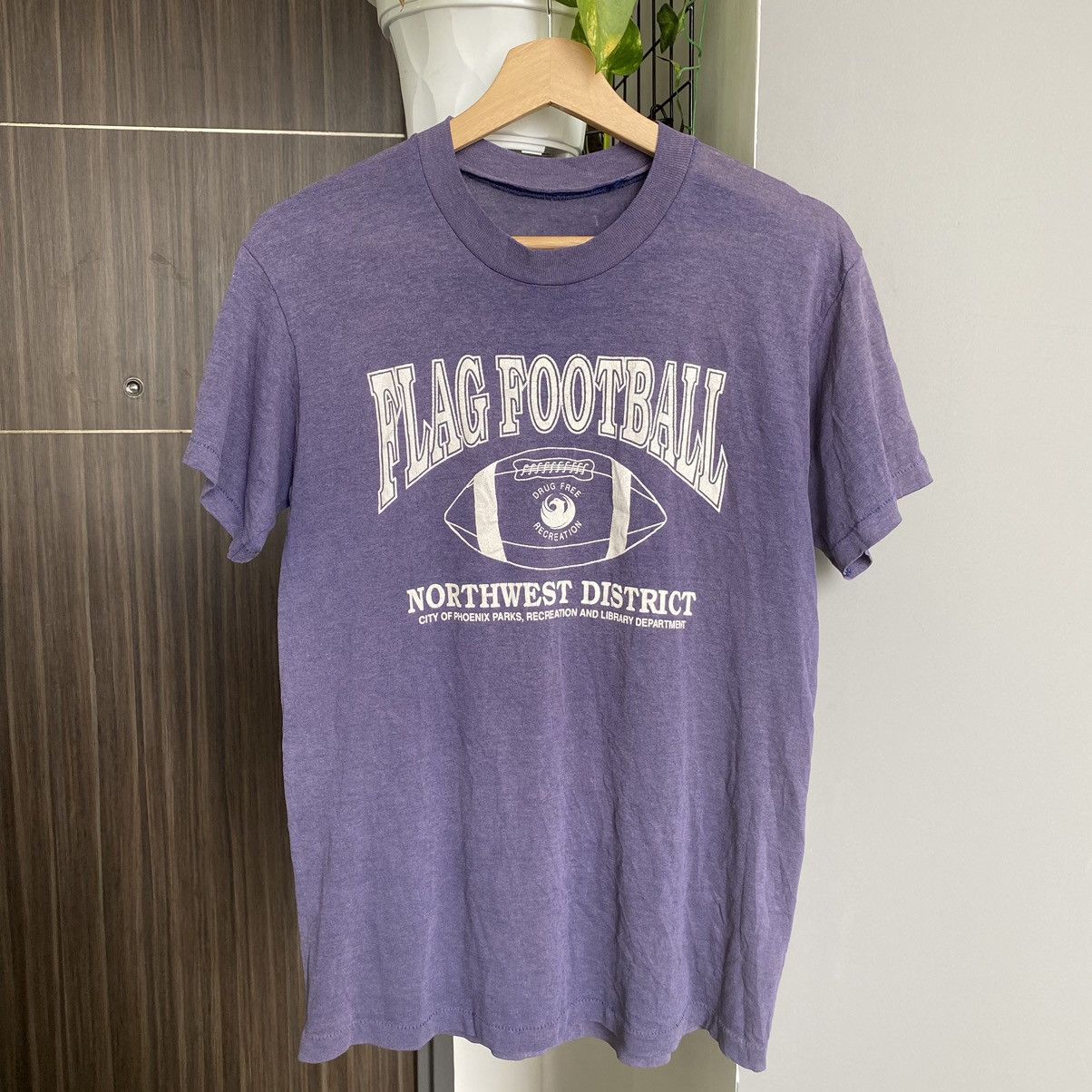 Vintage Thrashed Faded Vintage 80s Football Drug Free ERD GRUNGE TEE Size US M / EU 48-50 / 2 - 1 Thumbnail