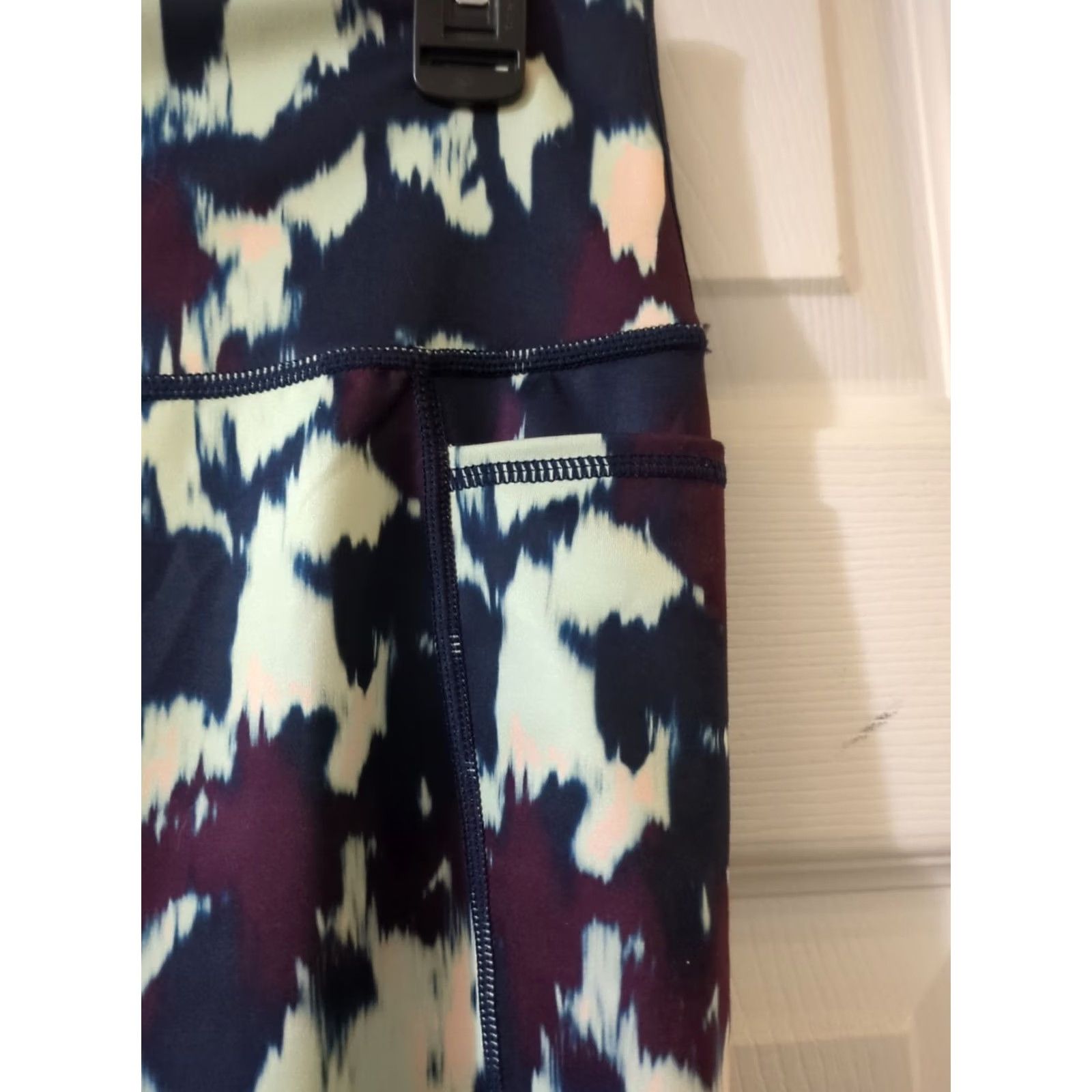 Sweaty Betty Sweaty Betty Womens Shorts Super Sculpt Side Pocket Biker Shorts Size 12 Multicolor Tie Dye Size 34" / US 12 / IT 48 - 2 Thumbnail