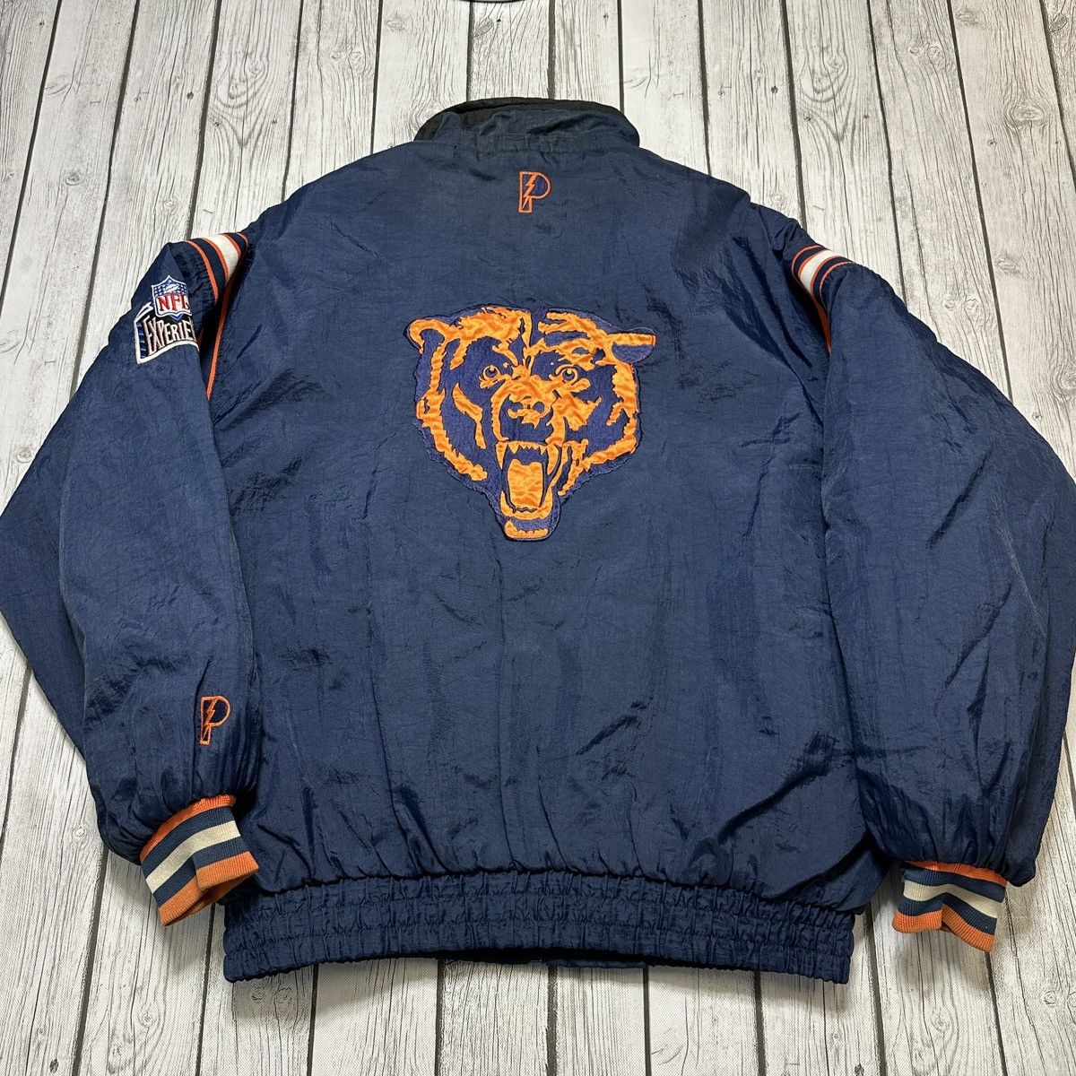 NFL Vintage Chicago Bears reversible puffer jacket Size US L / EU 52-54 / 3 - 2 Thumbnail