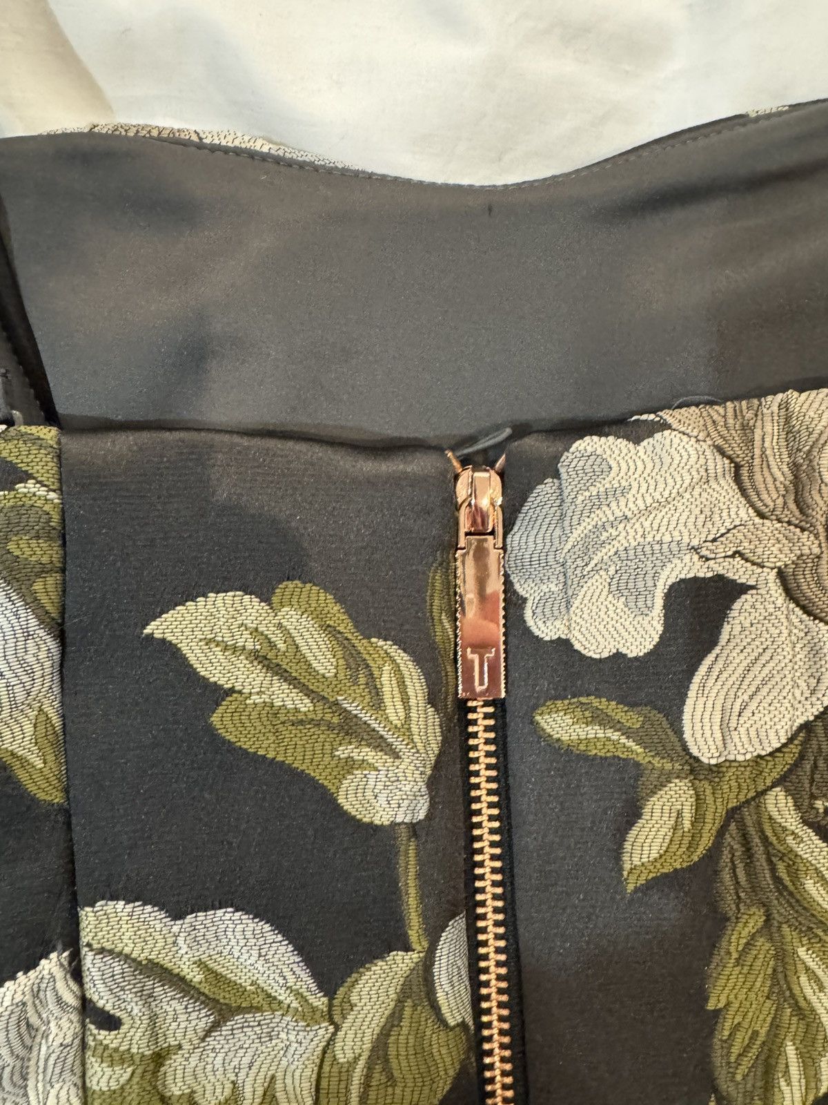Ted Baker Ted baker drass rose floral Size S / US 4 / IT 40 - 6 Thumbnail