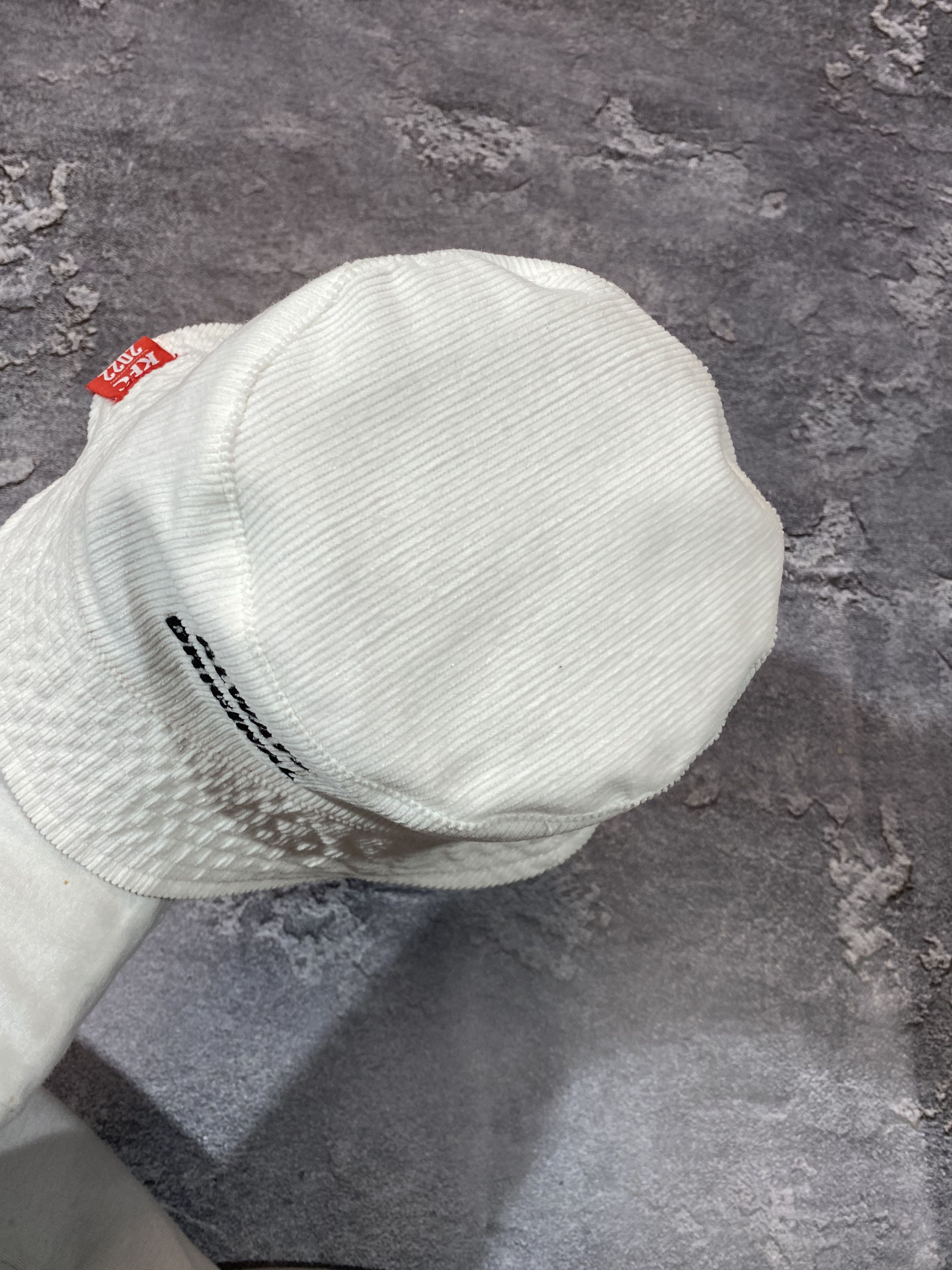 Vintage KFC Limited Edition Comic Relief Reversible Bucket Hat Size ONE SIZE - 7 Thumbnail