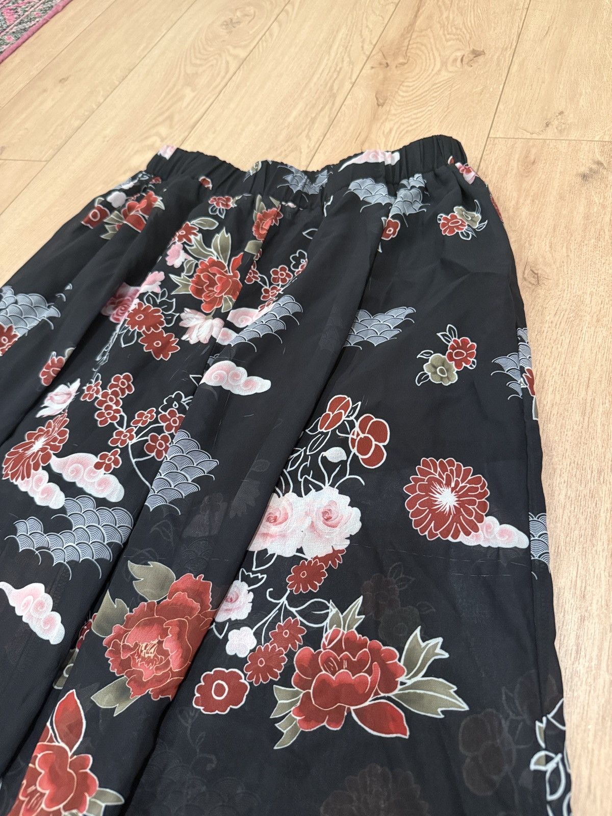 Other Black Floral Wide-Leg Asian Palazzo Semi Sheet Pants Size 32" / US 10 / IT 46 - 4 Thumbnail