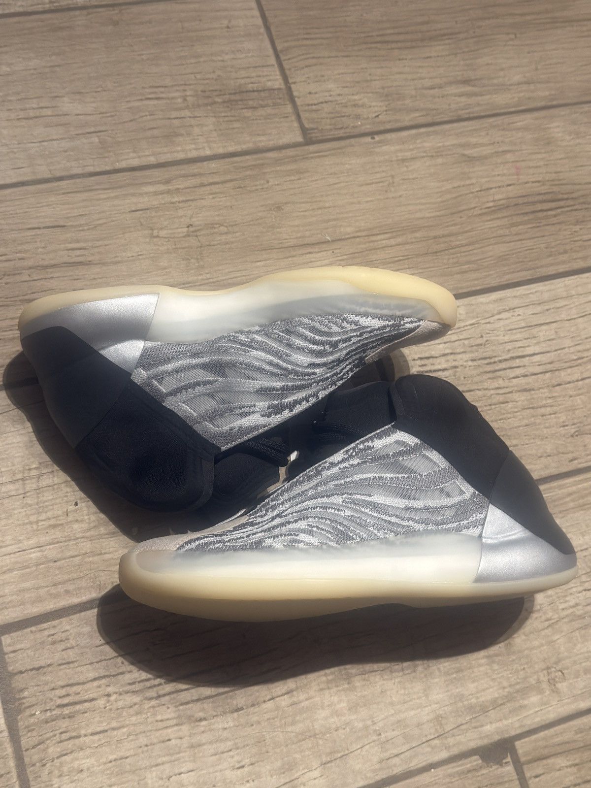 Adidas × Kanye West Adidas Yeezy QNTM Size US 7 / EU 40 - 2 Thumbnail