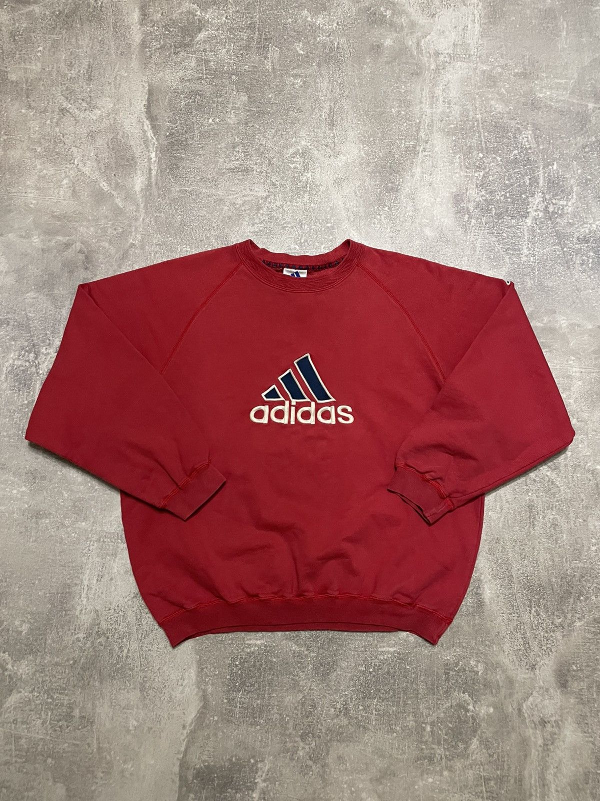 Adidas × Vintage Vintage Adidas Big Embroider Logo Boxy Baggy Sweatshirt 90s Size US L / EU 52-54 / 3 - 1 Thumbnail