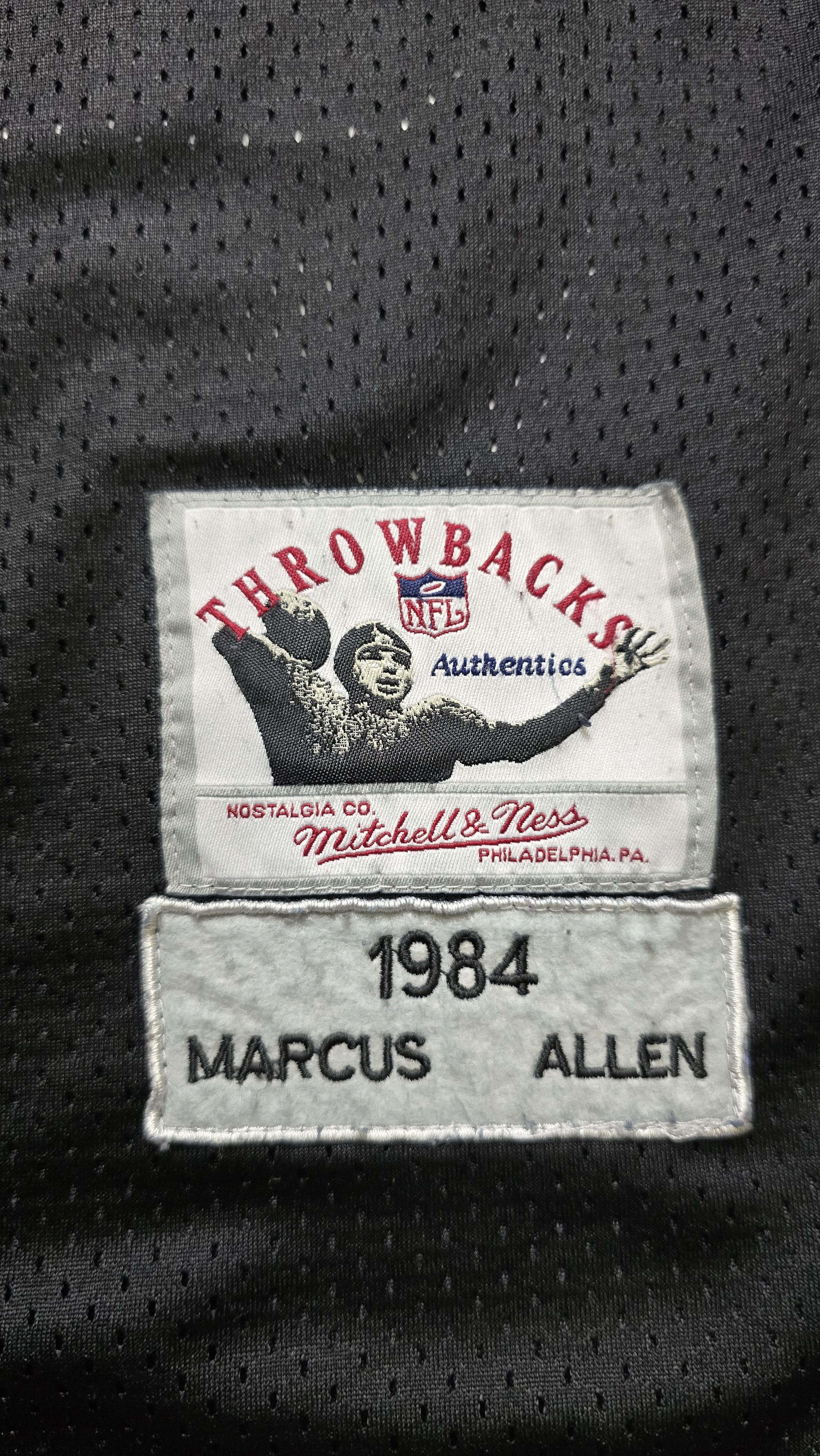 Mitchell & Ness 1984 Marcus Allen #32 Los Angeles Raiders Jersey Size US XL / EU 56 / 4 - 14 Thumbnail