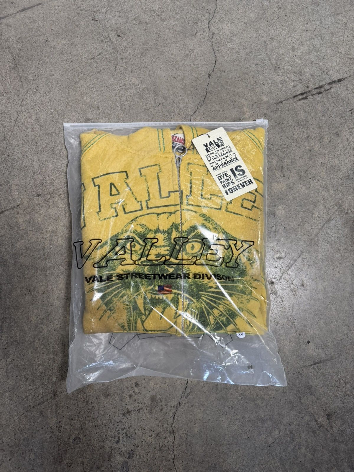 Vale Vale Forever VSX 2000 Zip Up ‘Brasil’ Size US XXL / EU 58 / 5 - 8 Thumbnail
