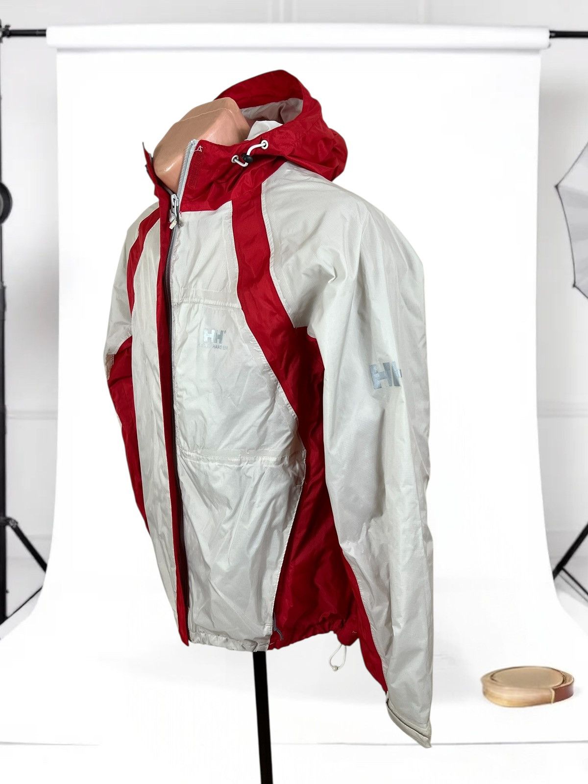 Helly Hansen Helly Hansen light jacket size M Size US M / EU 48-50 / 2 - 4 Thumbnail