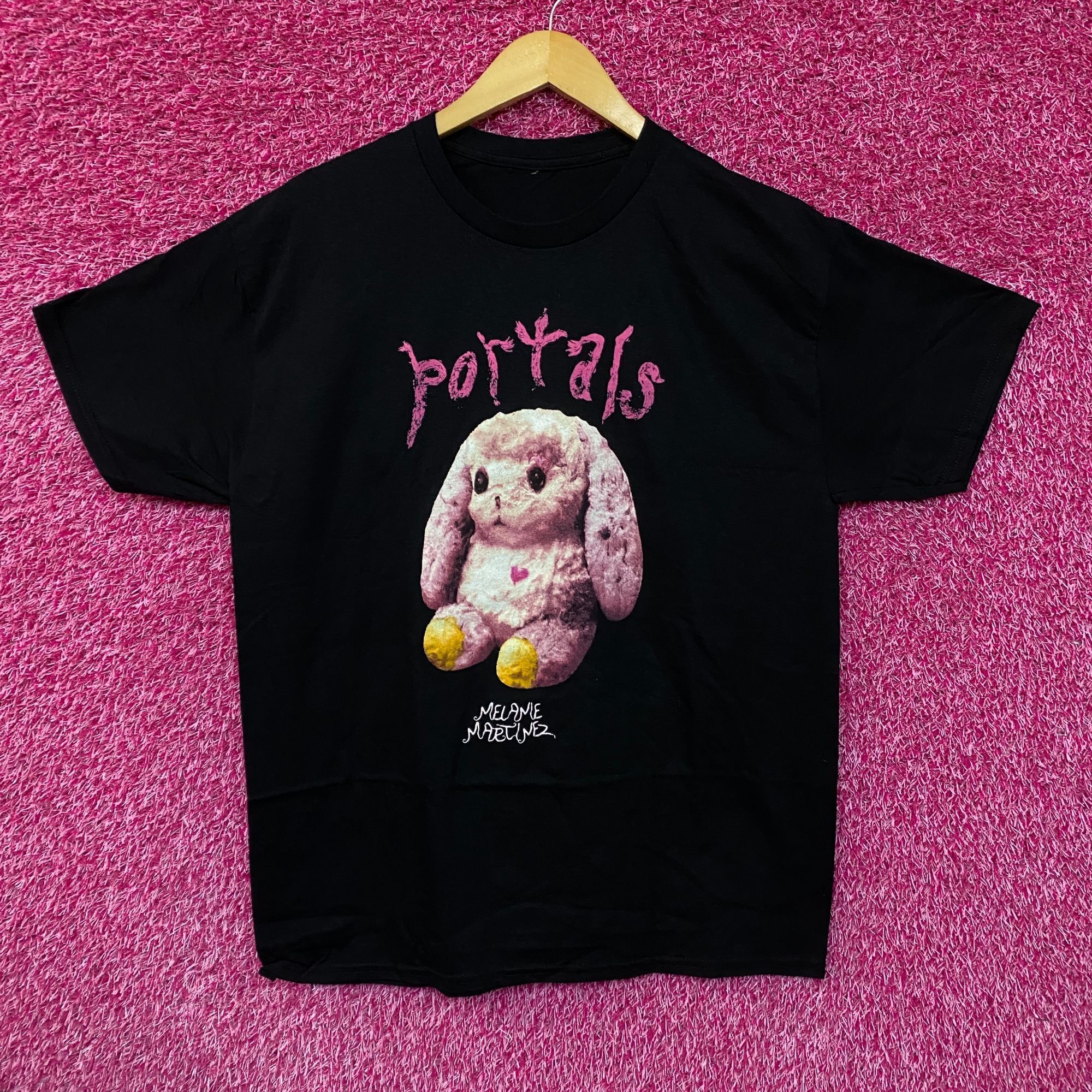 Other Melanie Martinez Bunny Tshirt size large Size US L / EU 52-54 / 3 - 1 Thumbnail