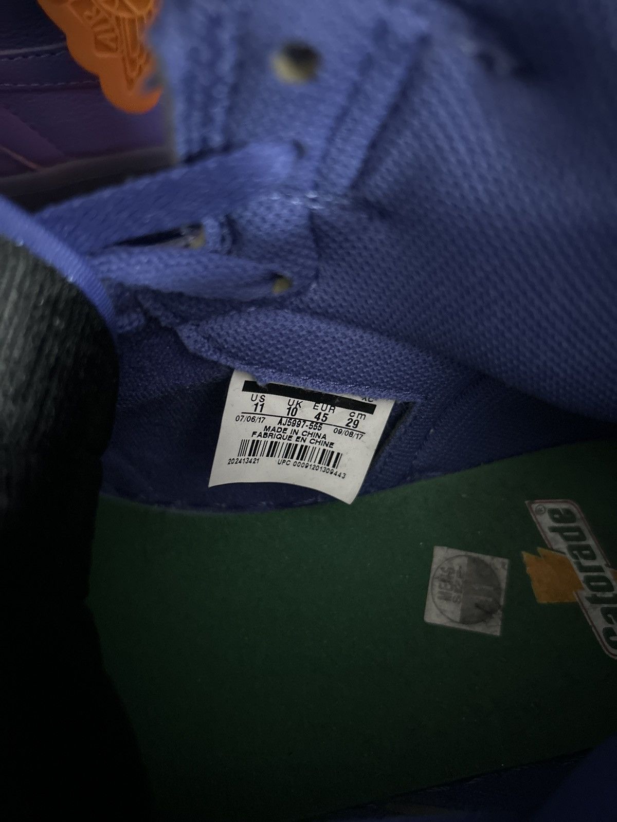 Jordan Brand × Nike Gatorade Rush Violet Air Jordan 1’s Size US 11 / EU 44 - 8 Thumbnail