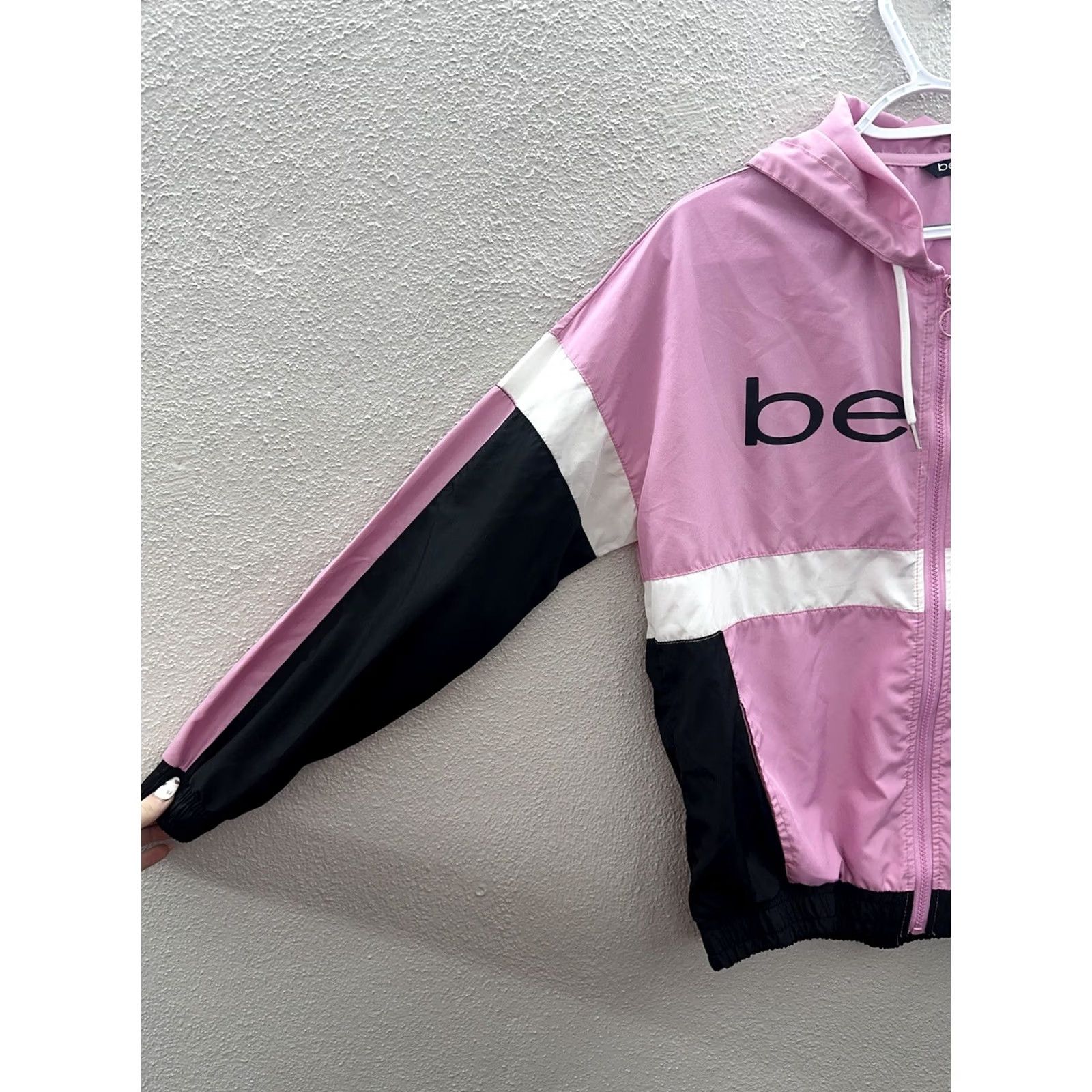 Bebe Bebe Womens Jacket Medium Pink Colorblock Zip Up Hooded Windbreaker Jacket Womens Windbreaker Zip Hooded Pink Colorblock M Size M / US 6-8 / IT 42-44 - 2 Thumbnail