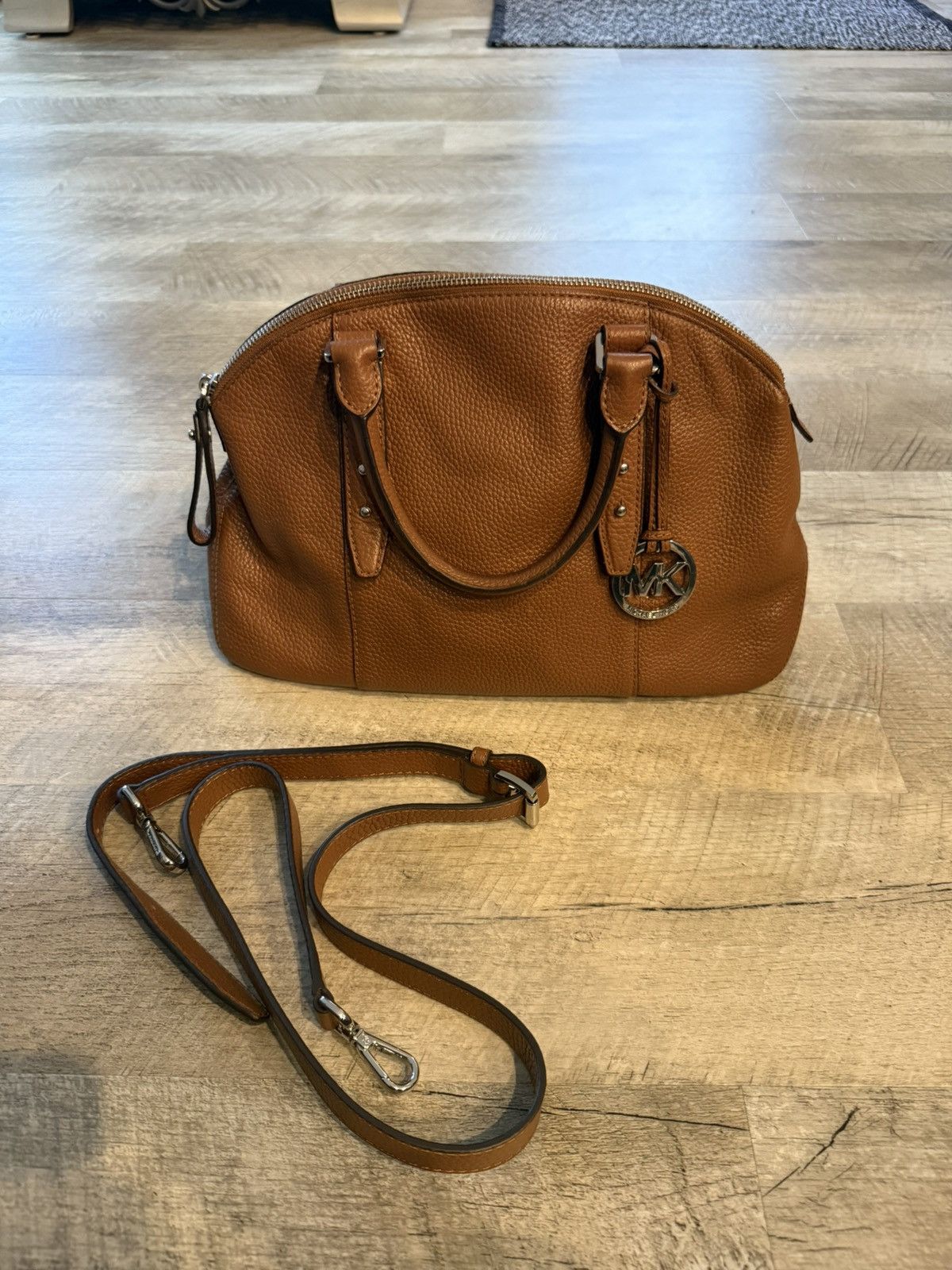Michael Kors Michael Kors Shoulder Purse Size ONE SIZE - 1 Thumbnail