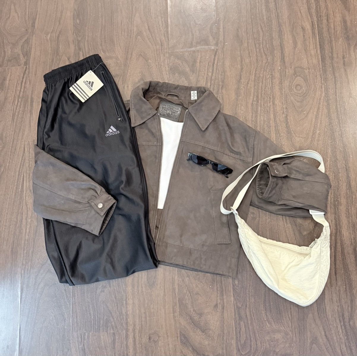 Adidas NEW TAGS! Throwback 90s Adidas Tag Baggy Black Track Pants Size US 38 / EU 54 - 6 Thumbnail