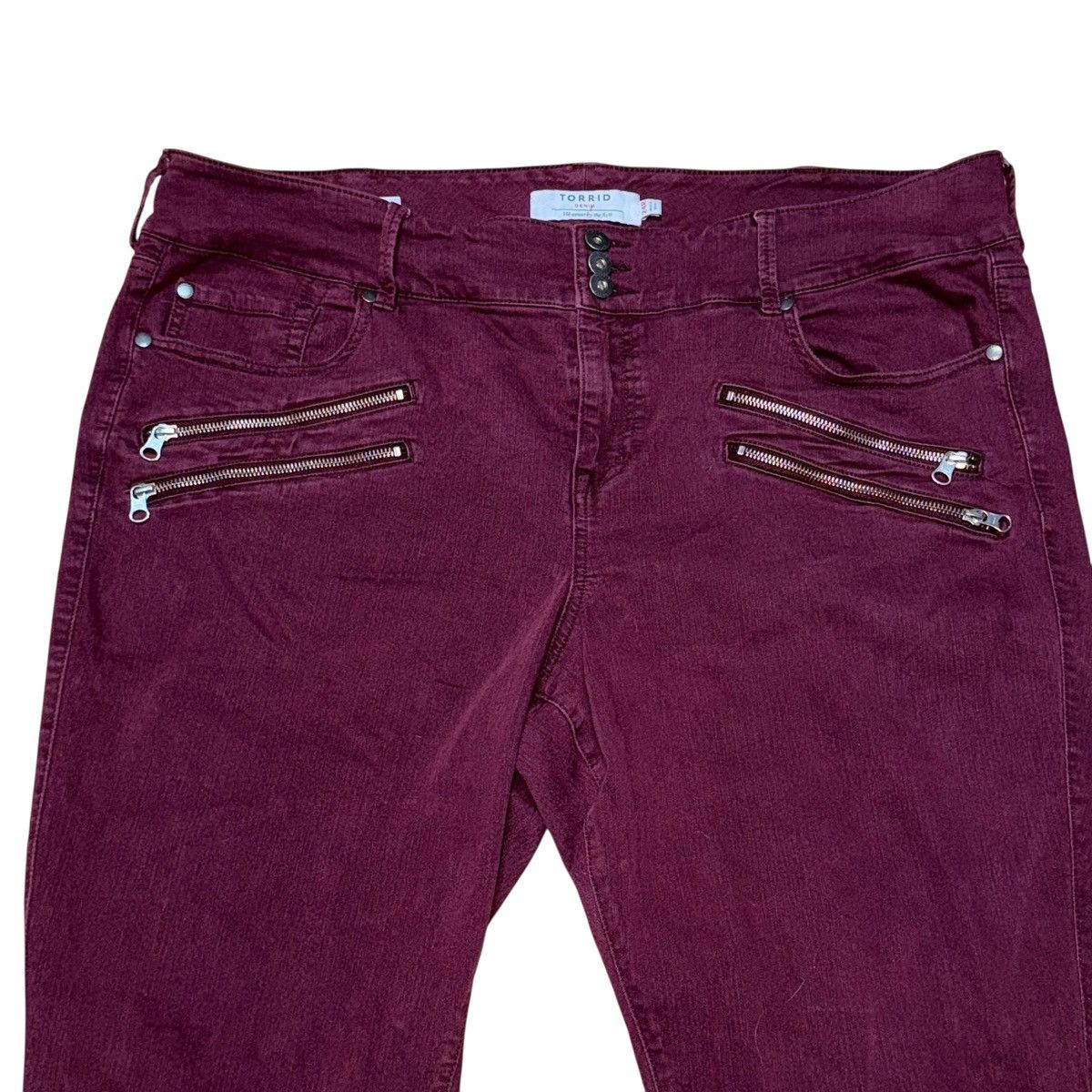 Torrid Torrid Super Stretch burgundy red zipper detail jegging Size 42" / US 20 - 4 Thumbnail