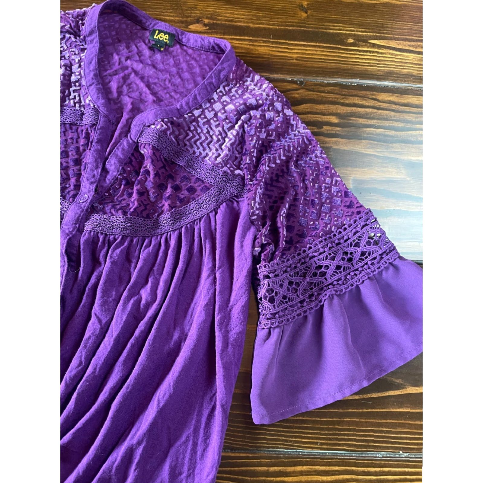 Lee Lee Shirt Womens L Purple Button Velvet Detail Shirt Button-Up Velvet Lee Button-Up Velvet Detail Womens L Purple Size L / US 10 / IT 46 - 8 Thumbnail