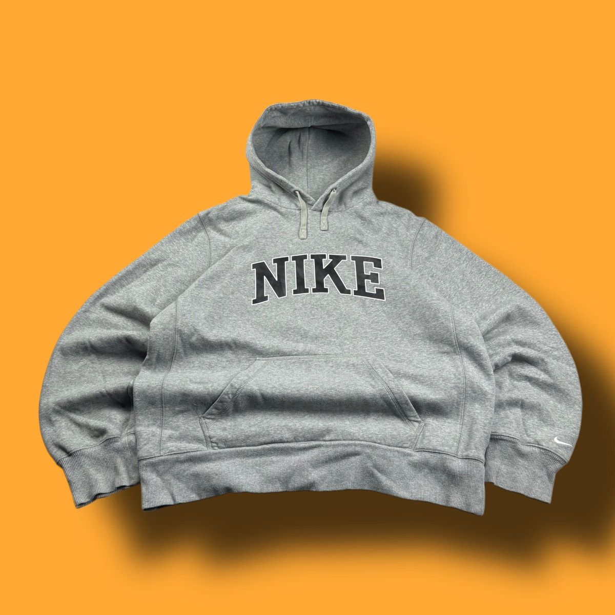 Nike × Vintage NIKE VINTAGE CENTER LOGO OVERSIZE BOXY HOODIE Size US L / EU 52-54 / 3 - 1 Thumbnail