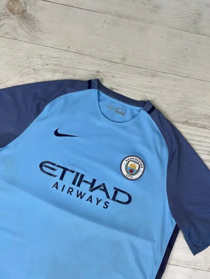 Nike Nike MANCHESTER CITY 2016 2017 HOME Football SHIRT JERSEY Size US XL / EU 56 / 4 - 2 Thumbnail