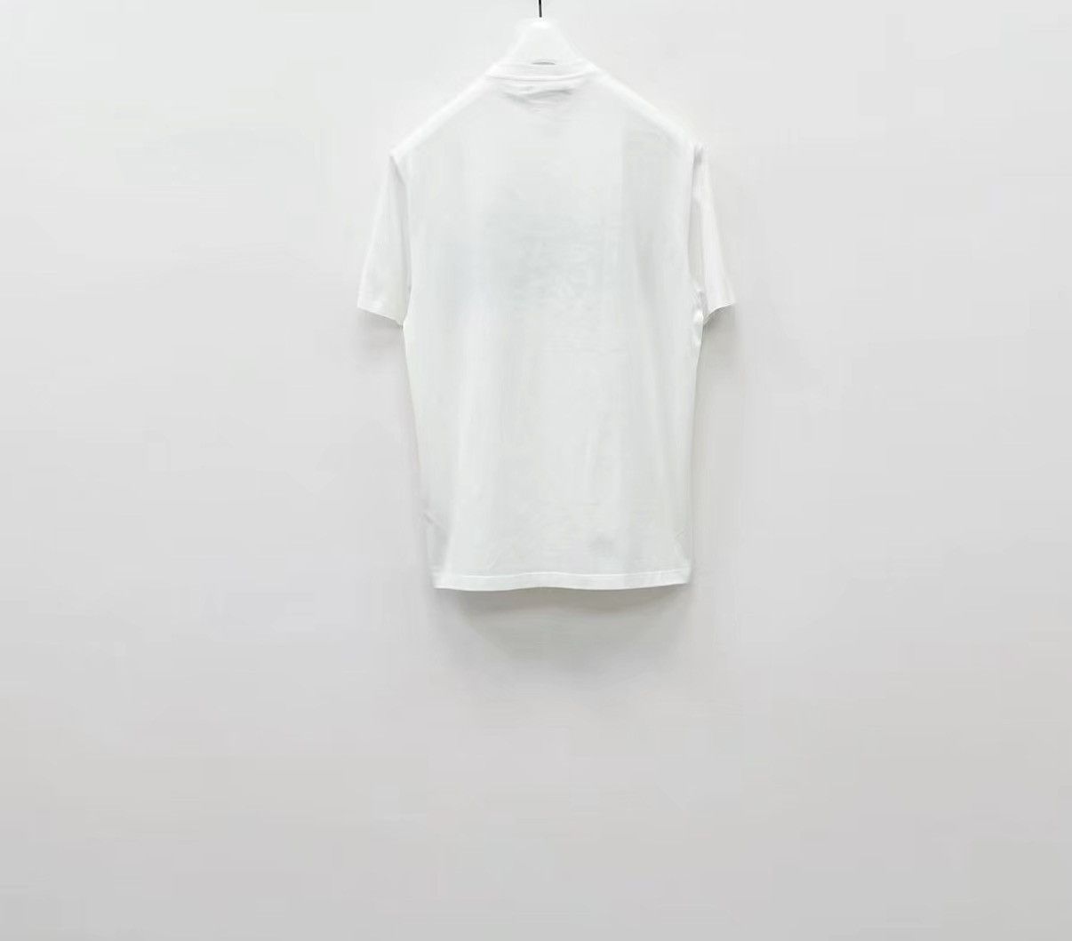 Versace VERSACE Embroidered & Rhinestone Short Sleeve T-shirt J30 Size US L / EU 52-54 / 3 - 5 Thumbnail