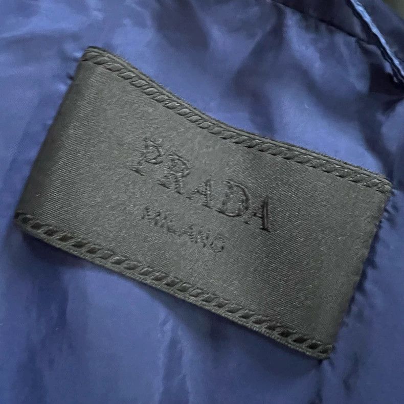 Prada Prada Red triangle logo nylon jacket 2501-Nextarrow Size US L / EU 52-54 / 3 - 6 Thumbnail