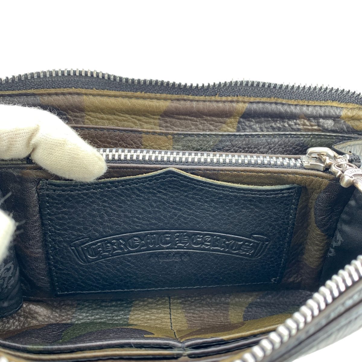 Chrome Hearts Chrome Hearts Camo Cemetery Zipper Clutch Size ONE SIZE - 4 Thumbnail
