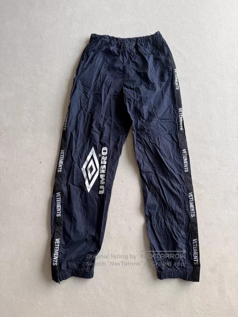 Vetements VETEMENTS size XS Striped Nylon Oversized Sports Pants Size US 27 - 1 Thumbnail