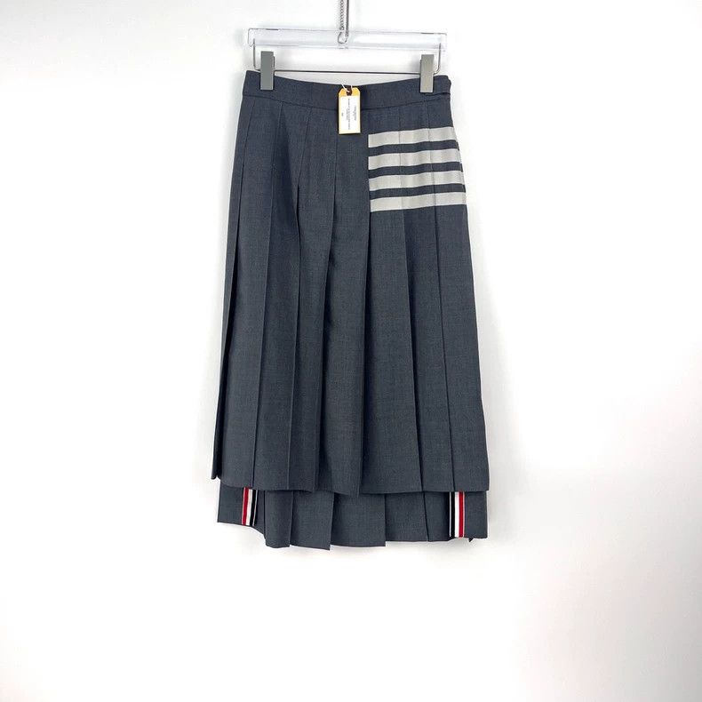 Thom Browne Thom Browne Size 38Grey classic logo pleated skirt 2501-Nex Size 37" - 3 Thumbnail