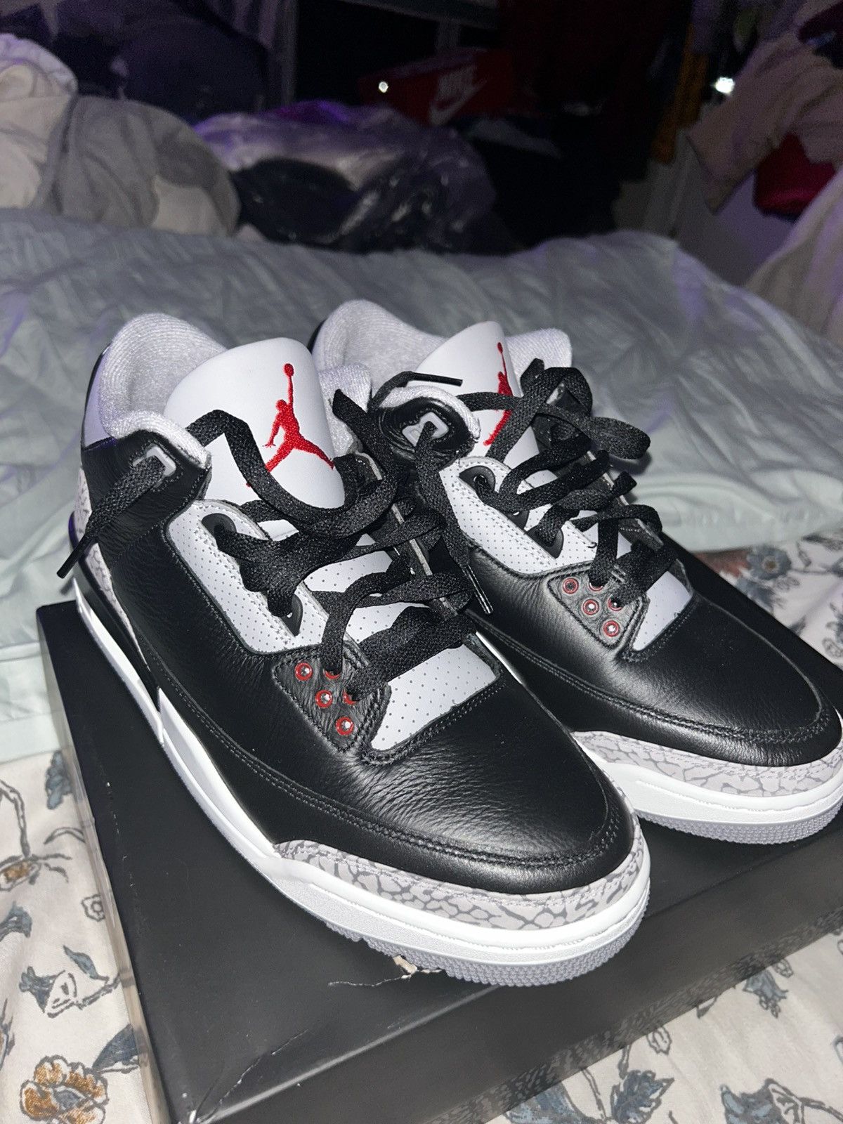 Jordan Brand Jordan 3 Black Cement 3s Size 10 Size US 10 / EU 43 - 2 Thumbnail