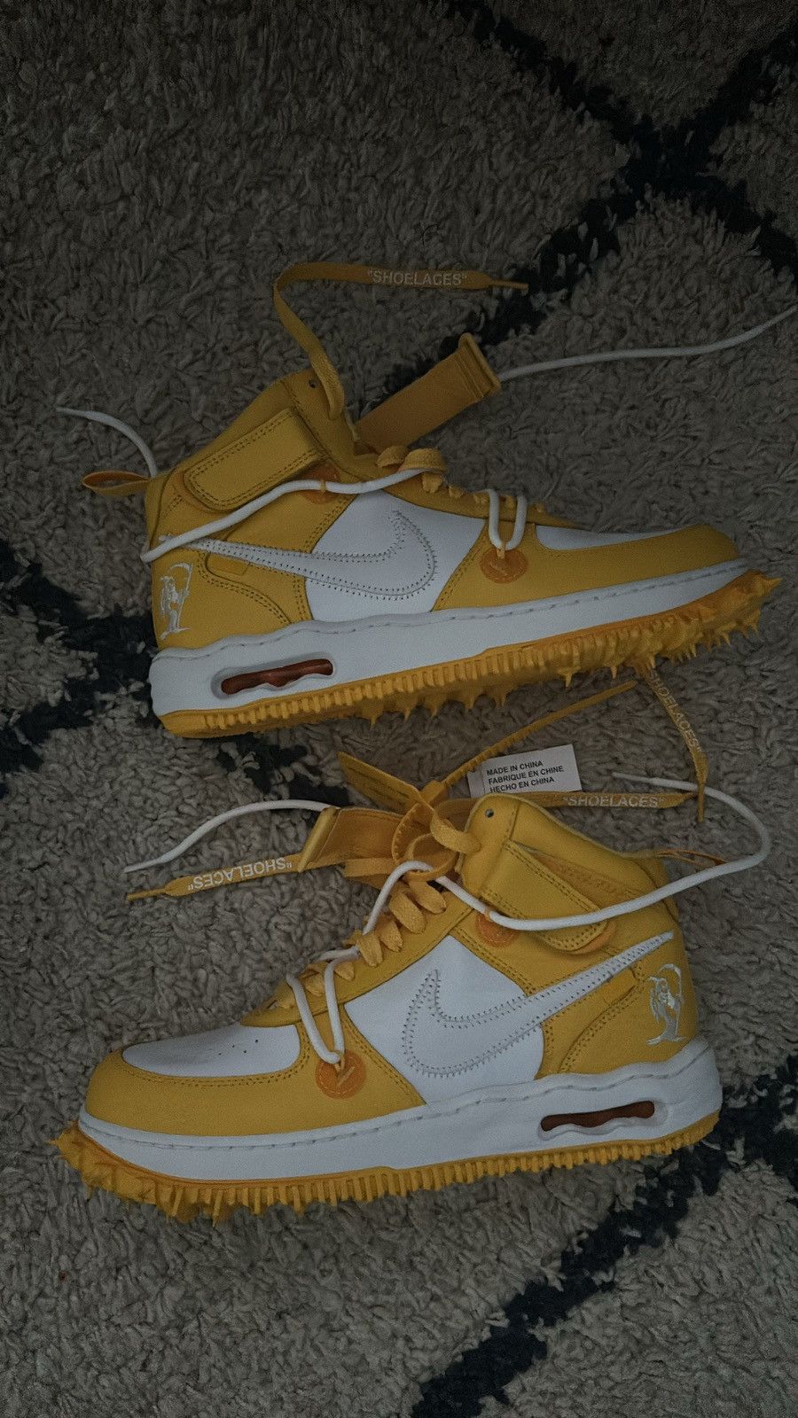 Nike × Off-White Off-White x Air Force 1 Mid SP Leather 'Varsity Maize Size US 9 / EU 42 - 1 Thumbnail
