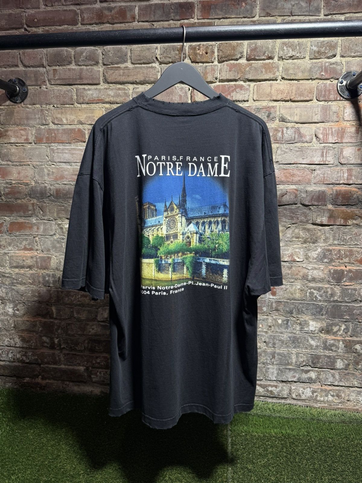 Balenciaga Balenciaga Sacre Coeur Tee Size US S / EU 44-46 / 1 - 2 Thumbnail