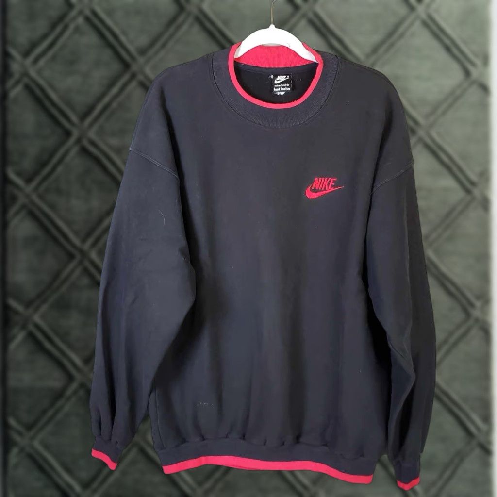 Nike VINTAGE Nike Sweatshirt Shirt Mens L Black 90s Sports Footlocker USA RARE L Size US L / EU 52-54 / 3 - 1 Thumbnail