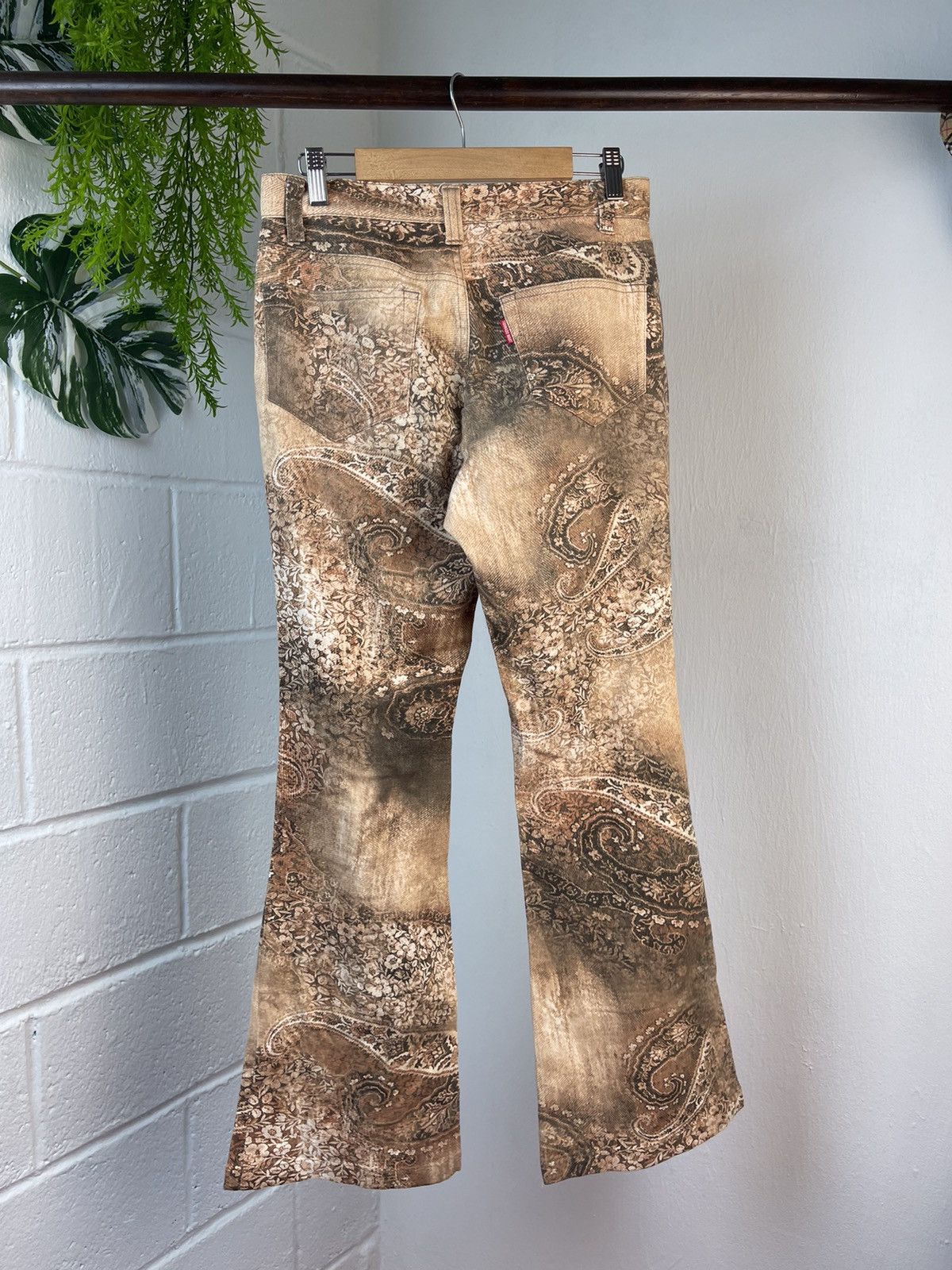 If Six Was Nine × Le Grande Bleu (L.G.B.) × Tornado Mart 2000s Tornado Mart Flare Fullprint Pants Size US 28 / EU 44 - 9 Thumbnail